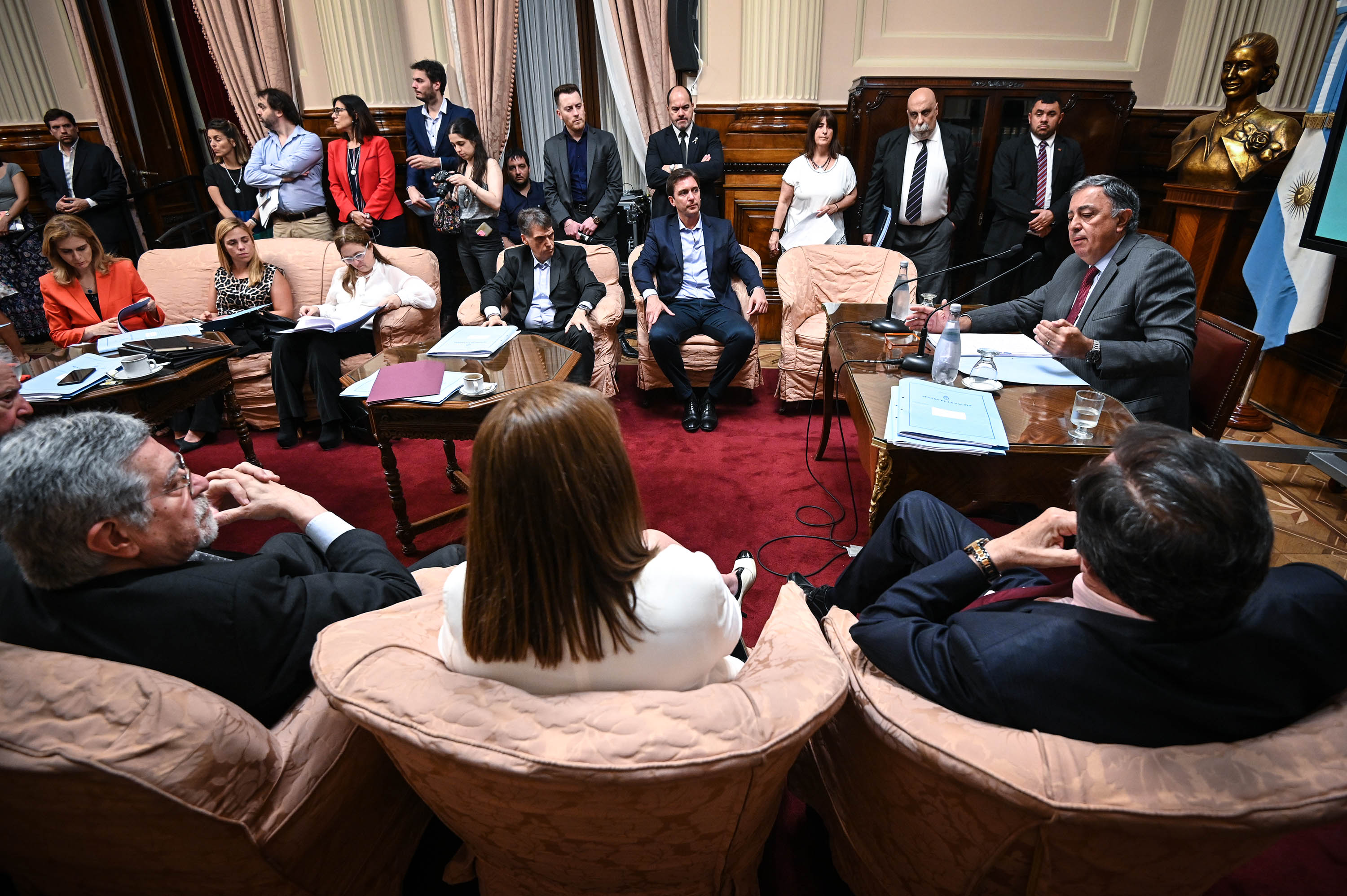 SE REUNIERON LAS SIGUIENTES COMISIONES: RECURSOS NATURALES Y CONSERVACIÓN DEL AMBIENTE HUMANO; EDUCACIÓN; ASUNTOS COOPERATIVOS, MUTUALES Y ORGANIZACIONES NO GUBERNAMENTALES; CULTURA; POBLACIÓN Y DESARROLLO HUMANO Y PRESUPUESTO Y HACIENDA; COMUNICACIONES E INFORMÁTICA; BICAMERAL ESPECIAL DE MONITOREO E IMPLEMENTACIÓN DEL CÓDIGO PROCESAL PENAL FEDERAL (LEY 27.063); LEGISLACIÓN GENERAL; DEFENSA DEL CONSUMIDOR,  DEL USUARIO Y DE LA COMPETENCIA; DE INDUSTRIA; DE COMERCIO Y DE LEGISLACIÓN GENERAL