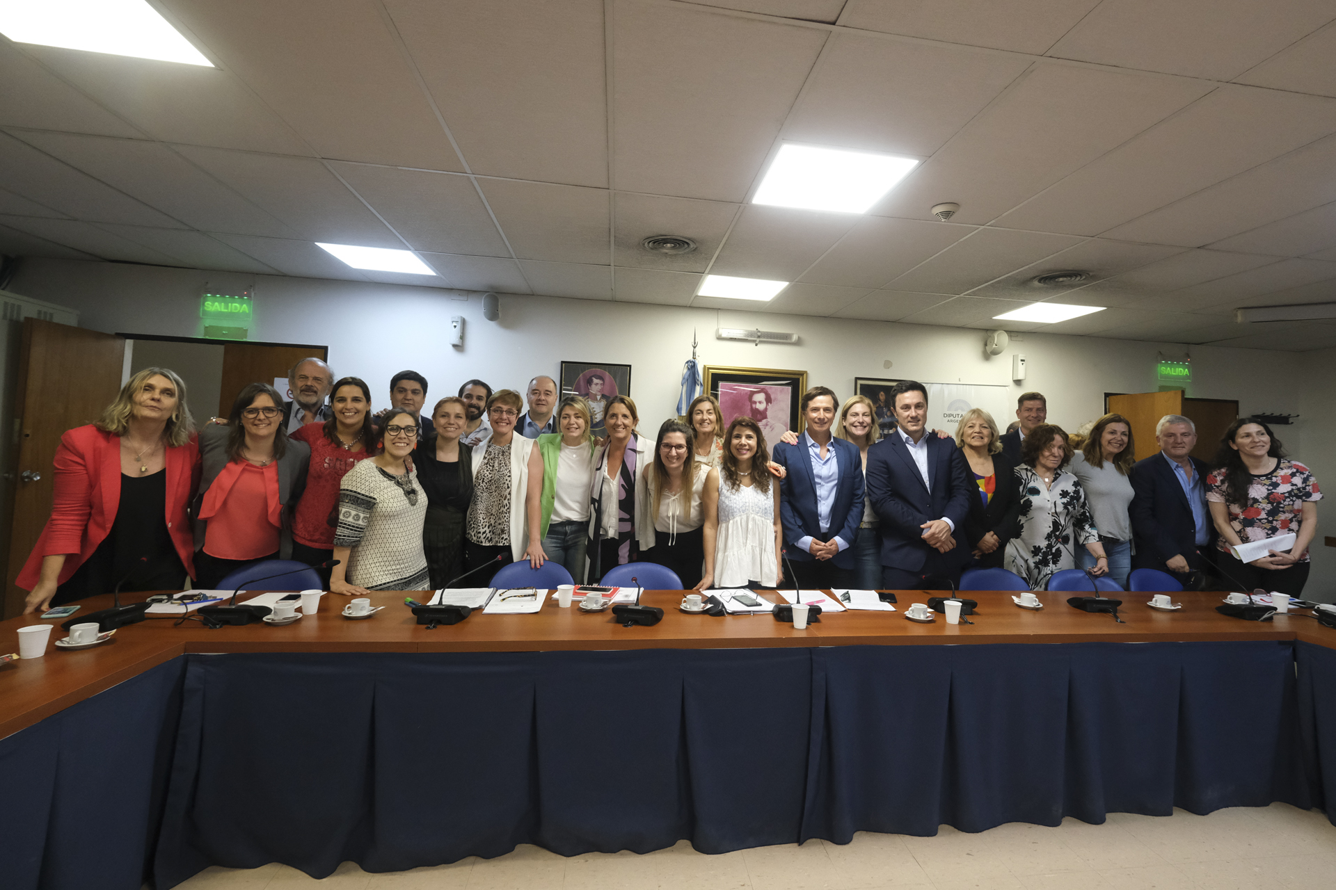 SE REUNIERON LAS SIGUIENTES COMISIONES: CULTURA; DEPORTES; PRESUPUESTO Y HACIENDA; LEGISLACIÓN GENERAL; AGRICULTURA Y GANADERÍA; CIENCIA, TECNOLOGÍA E INNOVACIÓN PRODUCTIVA; DEFENSA NACIONAL; FAMILIA, MUJER, NIÑEZ Y ADOLESCENCIA; Y DE FORMA CONJUNTA SE REUNIERON LAS SIGUIENTES COMISIONES: CIENCIA, TECNOLOGIA E INNOVACION PRODUCTIVA Y FAMILIA, MUJER, NIÑEZ Y ADOLESCENCIA; LAS COMISIONES DE FAMILIA, MUJER, NIÑEZ Y ADOLESCENCIA Y LEGISLACION GENERAL; LAS COMISIONES DE RELACIONES EXTERIORES Y CULTO, LEGISLACION GENERAL E INDUSTRIA. 