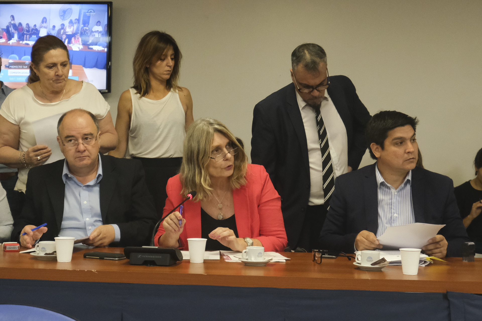 SE REUNIERON LAS SIGUIENTES COMISIONES: CULTURA; DEPORTES; PRESUPUESTO Y HACIENDA; LEGISLACIÓN GENERAL; AGRICULTURA Y GANADERÍA; CIENCIA, TECNOLOGÍA E INNOVACIÓN PRODUCTIVA; DEFENSA NACIONAL; FAMILIA, MUJER, NIÑEZ Y ADOLESCENCIA; Y DE FORMA CONJUNTA SE REUNIERON LAS SIGUIENTES COMISIONES: CIENCIA, TECNOLOGIA E INNOVACION PRODUCTIVA Y FAMILIA, MUJER, NIÑEZ Y ADOLESCENCIA; LAS COMISIONES DE FAMILIA, MUJER, NIÑEZ Y ADOLESCENCIA Y LEGISLACION GENERAL; LAS COMISIONES DE RELACIONES EXTERIORES Y CULTO, LEGISLACION GENERAL E INDUSTRIA. 