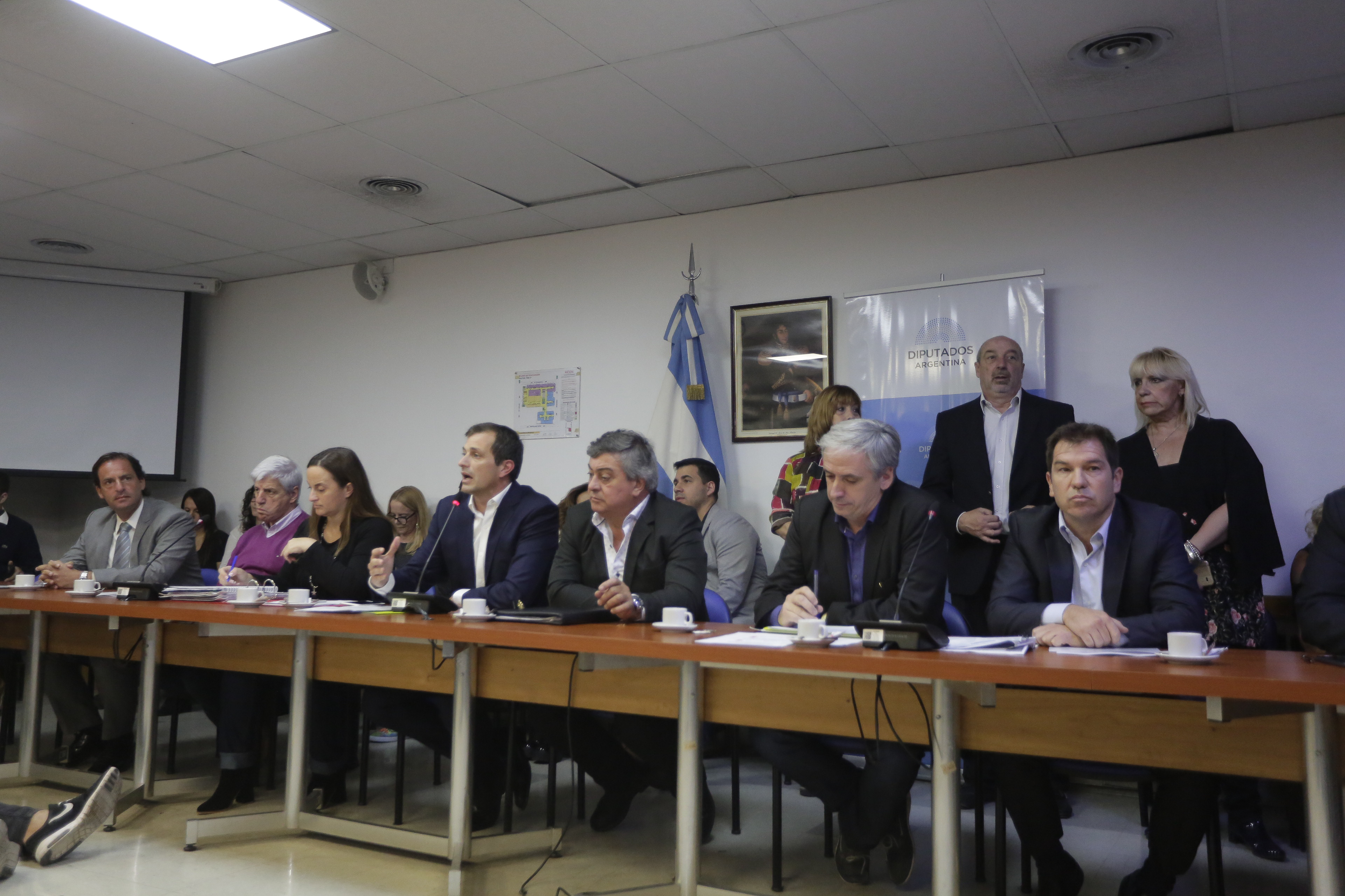 SE REUNIERON LAS COMISIONES DE ASUNTOS CONSTITUCIONALES; DE ASUNTOS MUNICIPALES Y DE PRESUPUESTO Y HACIENDA