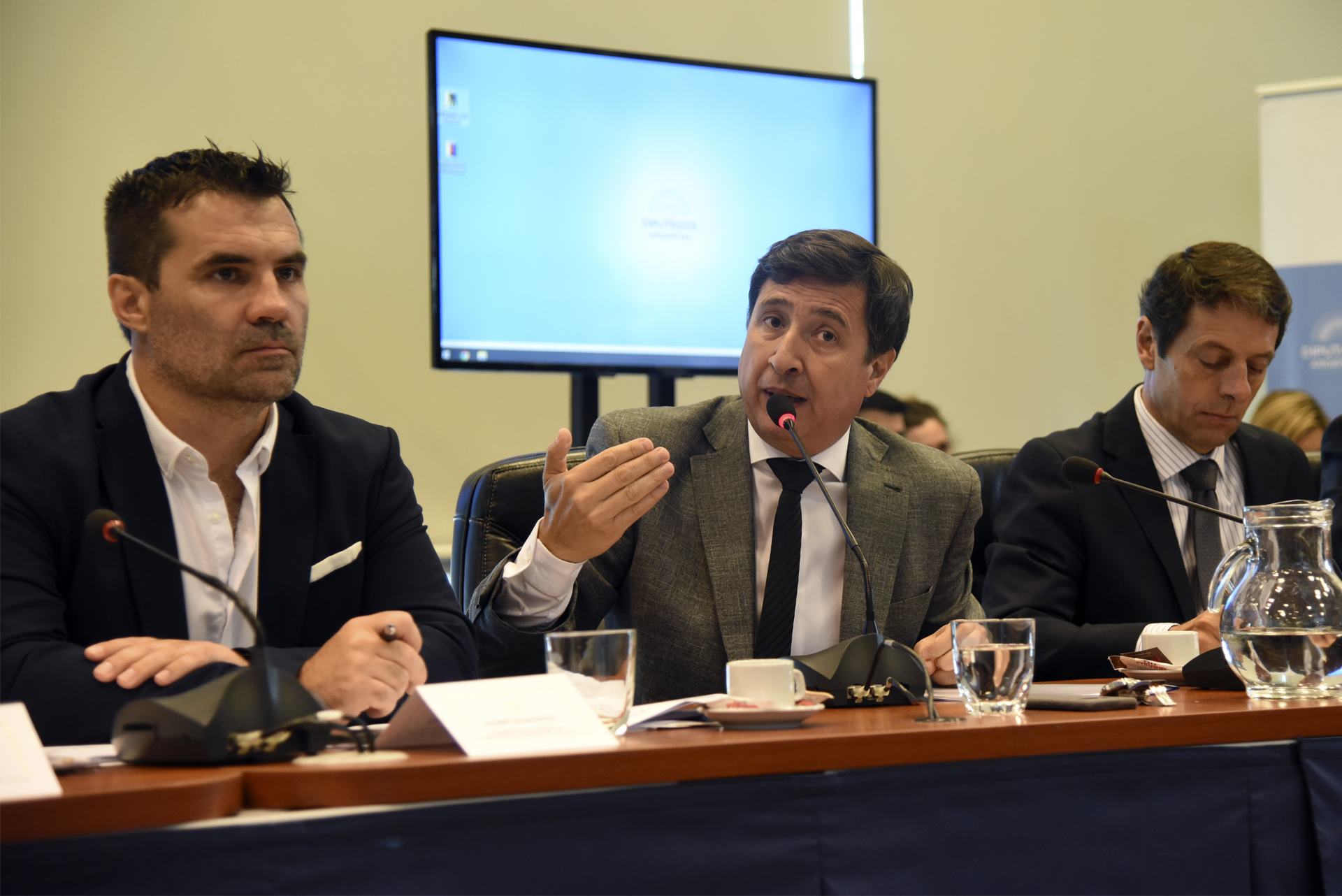 SE REUNIERON LAS COMISIONES DE FINANZAS; PRESUPUESTO Y HACIENDA, Y DE FORMA CONJUNTA LAS COMISIONES DE PRESUPUESTO Y HACIENDA Y FINANZAS