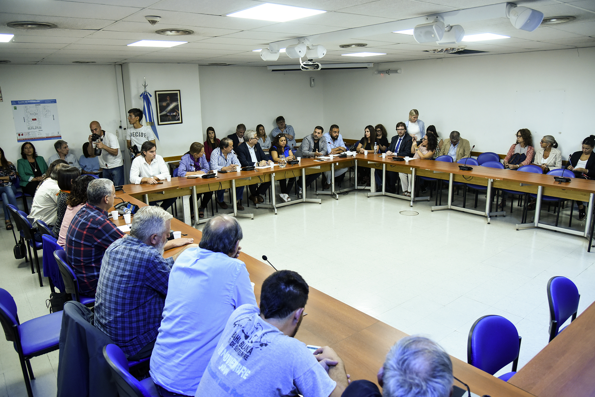 SE REUNIO LA COMISION DE DERECHOS HUMAMOS Y GARANTIAS 