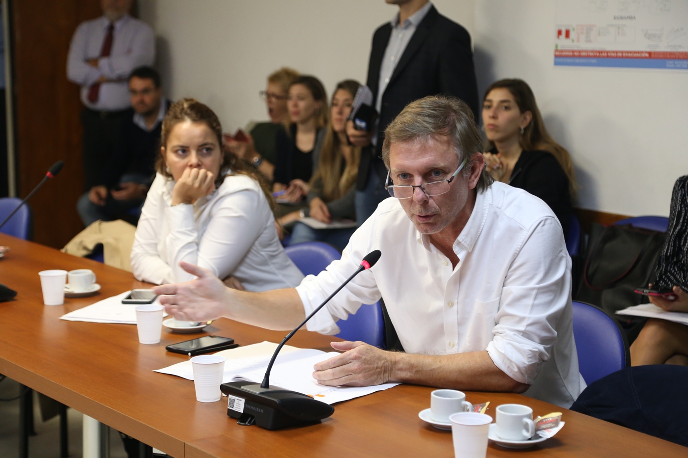 SE REUNIERON LAS COMISIONES DE LEGISLACIÓN GENERAL; DE LEGISLACIÓN PENAL; DE FAMILIA, MUJER, NIÑEZ Y ADOLESCENCIA; DE ACCIÓN SOCIAL Y SALUD PUBLICA; DE ASUNTOS COOPERATIVOS, MUTUALES Y ORGANIZACIONES NO GUBERNAMENTALES; DE COMERCIO; DE VIVIENDA Y ORDENAMIENTO URBANO Y DE CIENCIA, TECNOLOGÍA E INNOVACIÓN PRODUCTIVA