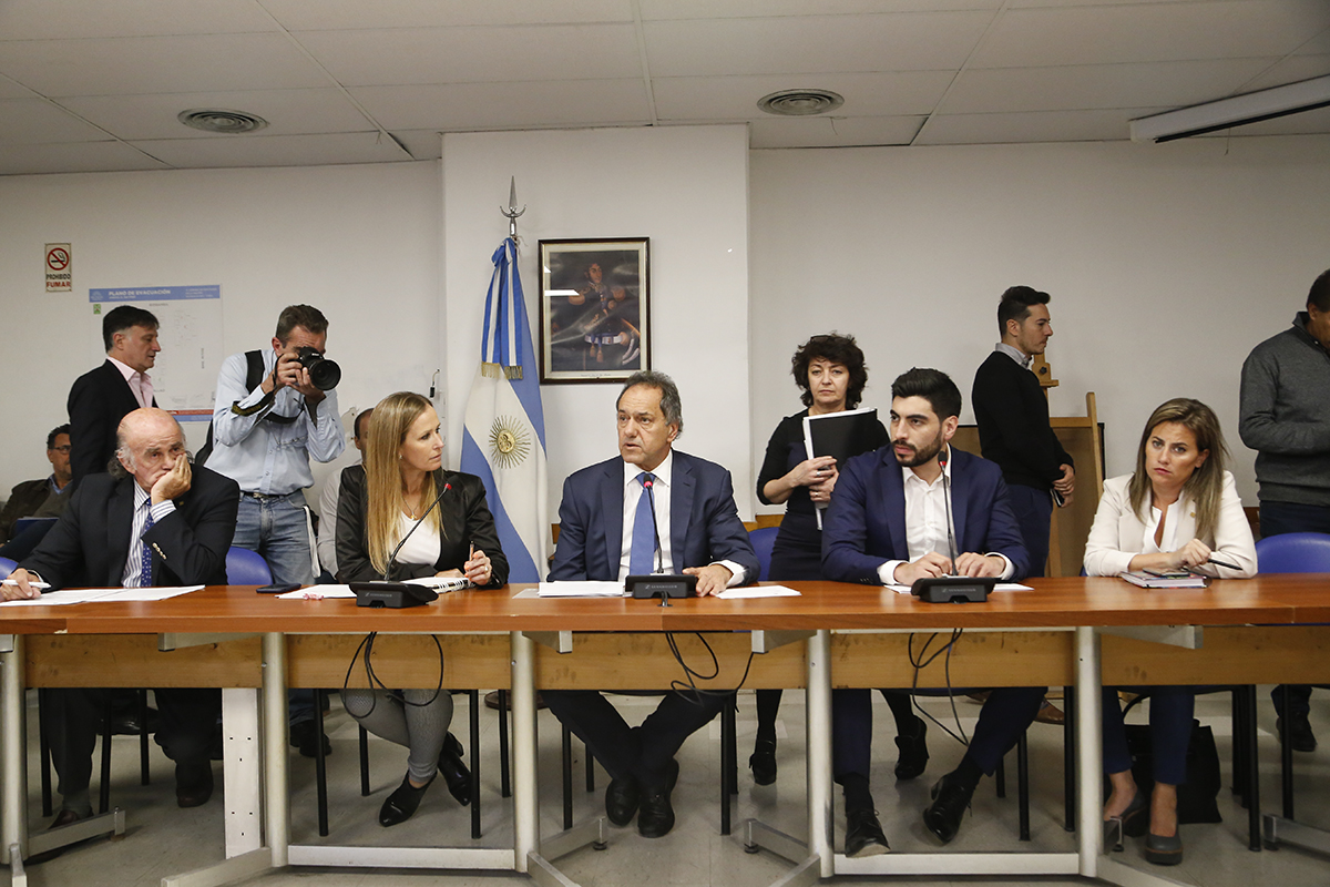 SE REUNIERON LAS COMISIONES BICAMERAL DE LOS DERECHOS DE NIÑAS, NIÑOS Y ADOLESCENTES -LEY 26.061-; BICAMERAL ESPECIAL INVESTIGADORA SOBRE LA DESAPARICIÓN, BÚSQUEDA Y OPERACIONES DE RESCATE DEL SUBMARINO A.R.A. SAN JUAN -LEY 27.433-; DE TRANSPORTES; DE LEGISLACIÓN DEL TRABAJO; DE CULTURA; DE DEPORTES; DE RECURSOS NATURALES Y CONSERVACIÓN DEL AMBIENTE HUMANO; DE AGRICULTURA Y GANADERÍA; DE PRESUPUESTO Y HACIENDA; DE RELACIONES EXTERIORES Y CULTO; DE INTERESES MARÍTIMOS, FLUVIALES, PESQUEROS Y PORTUARIOS; DE DEFENSA DEL CONSUMIDOR, DEL USUARIO Y DE LA COMPETENCIA; DE AGRICULTURA Y GANADERÍA: DE LEGISLACIÓN GENERAL; Y DE CIENCIA, TECNOLOGÍA E INNOVACIÓN PRODUCTIVA 