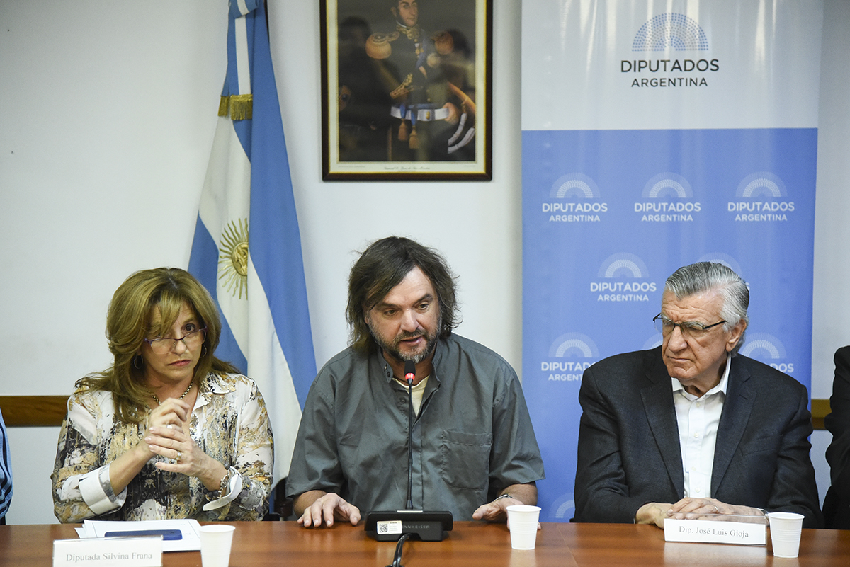 SE REUNIERON LAS COMISIONES BICAMERAL ESPECIAL INVESTIGADORA SOBRE LA DESAPARICIÓN, BÚSQUEDA Y OPERACIONES DE RESCATE DEL SUBMARINO A.R.A SAN JUAN - LEY 27.433 -; DE PREVENCIÓN DE ADICCIONES Y CONTROL DEL NARCOTRÁFICO; DE LEGISLACIÓN GENERAL; DE COMUNICACIONES E INFORMÁTICA; DE AGRICULTURA Y GANADERÍA; DE PRESUPUESTO Y HACIENDA; Y DE ASUNTOS COOPERATIVOS, MUTUALES Y DE ORGANIZACIONES NO GUBERNAMENTALES 