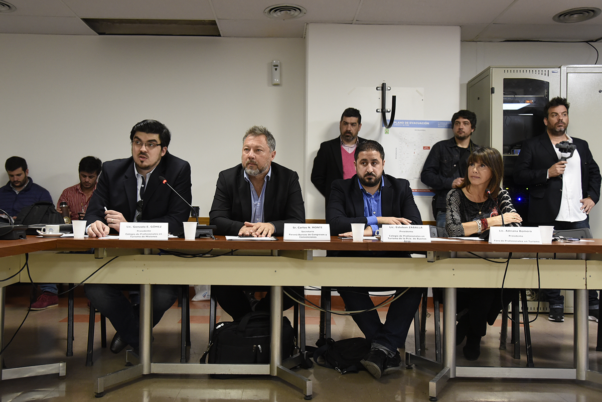 SE REUNIÓ LA COMISIÓN DE TURISMO