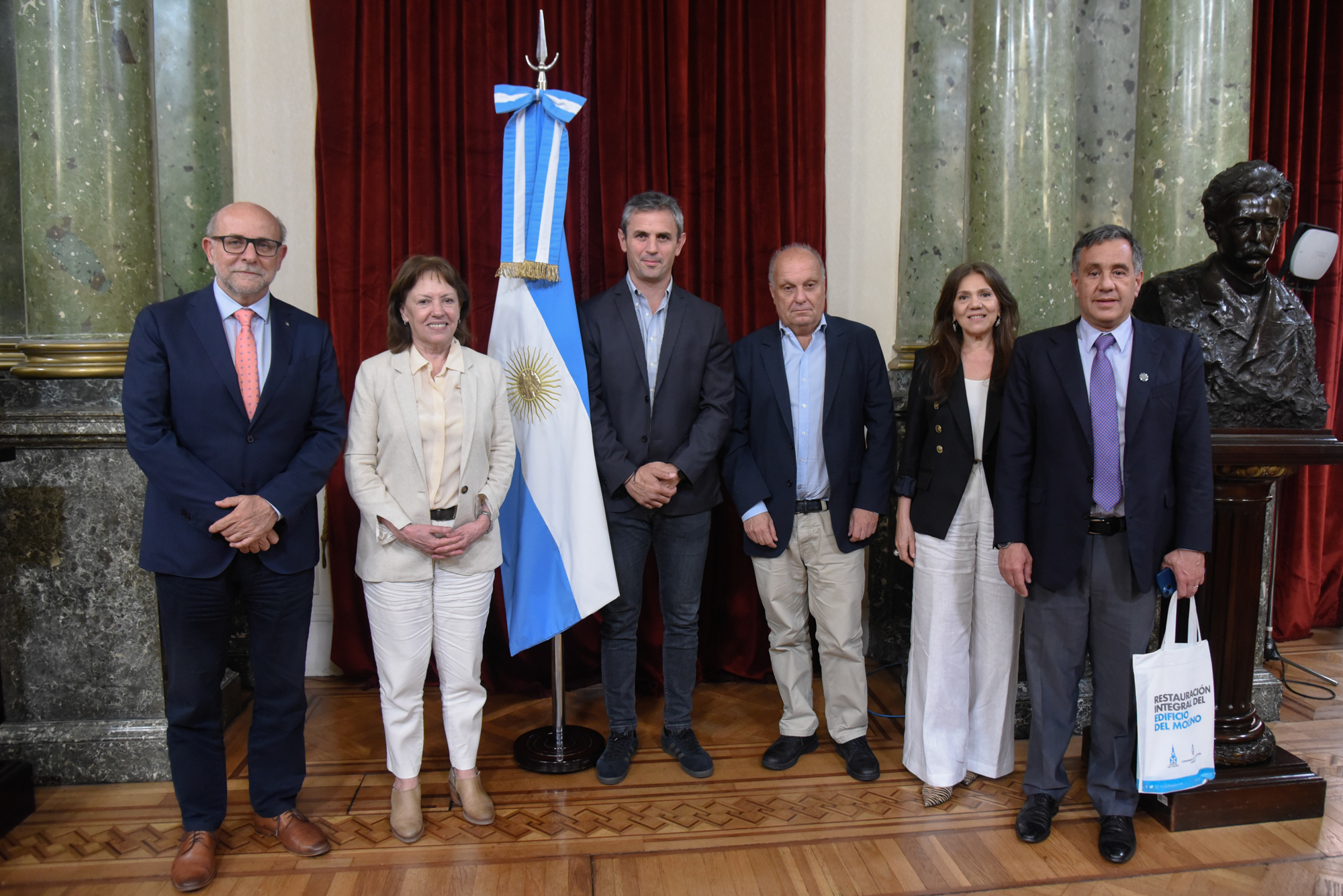 Comisión Bicameral Administradora del Edificio del Molino - Ley 27.009