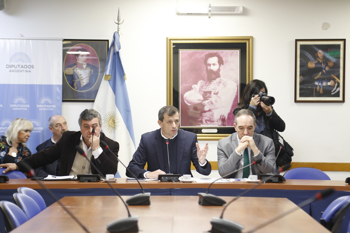 SE REUNIERON LAS COMISIONES DE LEGISLACIÓN DEL TRABAJO; DE RELACIONES EXTERIORES Y CULTO; DE ASUNTOS MUNICIPALES; DE ASUNTOS CONSTITUCIONALES; DE VIVIENDA Y ORDENAMIENTO URBANO; DE LEGISLACIÓN GENERAL; DE PRESUPUESTO Y HACIENDA; Y LA COMISIÓN ADMINISTRADORA DEL EDIFICIO DEL MOLINO