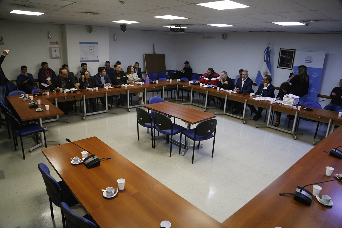 SE REUNIERON LA COMISIÓN DE DEPORTE Y LA COMISIÓN BICAMERAL PERMANENTE DEL DEFENSOR DE LOS DERECHOS DE NIÑAS, NIÑOS Y ADOLESCENTES