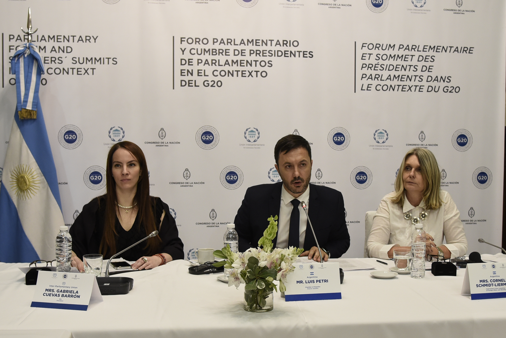 Galeria de imagenes de la noticia EL FUTURO LABORAL, LA CORRUPCIÓN Y EL EMPODERAMIENTO DE LA MUJER: EJES EN LA CUMBRE INTERNACIONAL