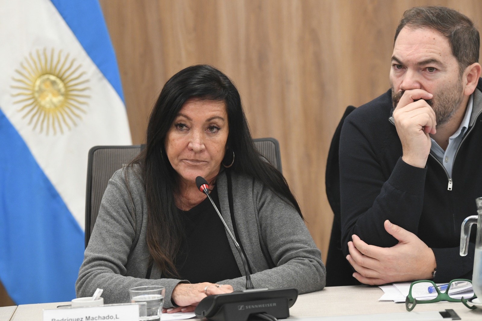 Galeria de imagenes de la noticia REALIZARON UNA REUNIÓN INFORMATIVA ACERCA DEL RÉGIMEN PARA LA PREVENCIÓN DEL DELITO EN ESPECTÁCULOS DEPORTIVOS