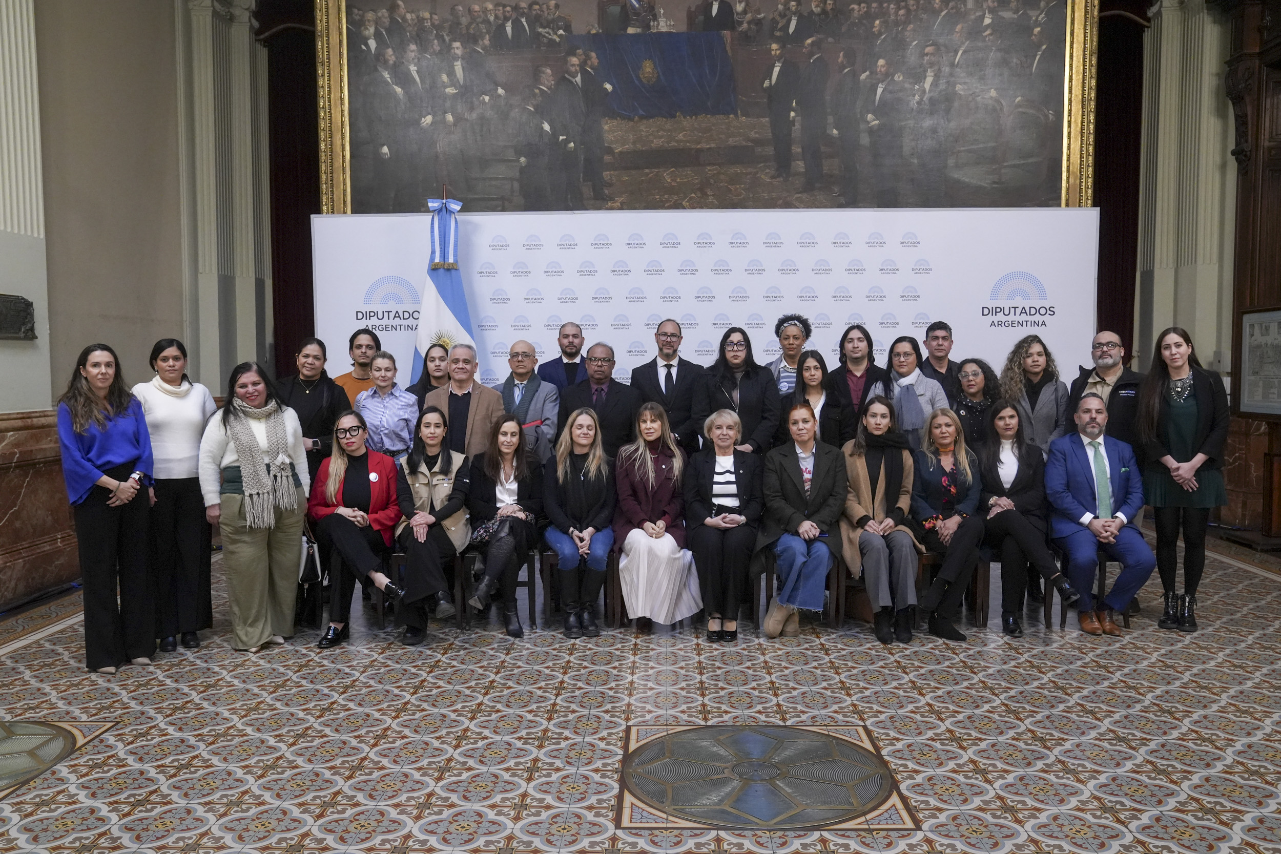 Galeria de imagenes de la noticia DIPUTADOS SE REUNIERON CON ASOCIACIONES CIVILES DE VENEZUELA Y ANALIZARON LOS ALCANCES DE LA AYUDA HUMANITARIA