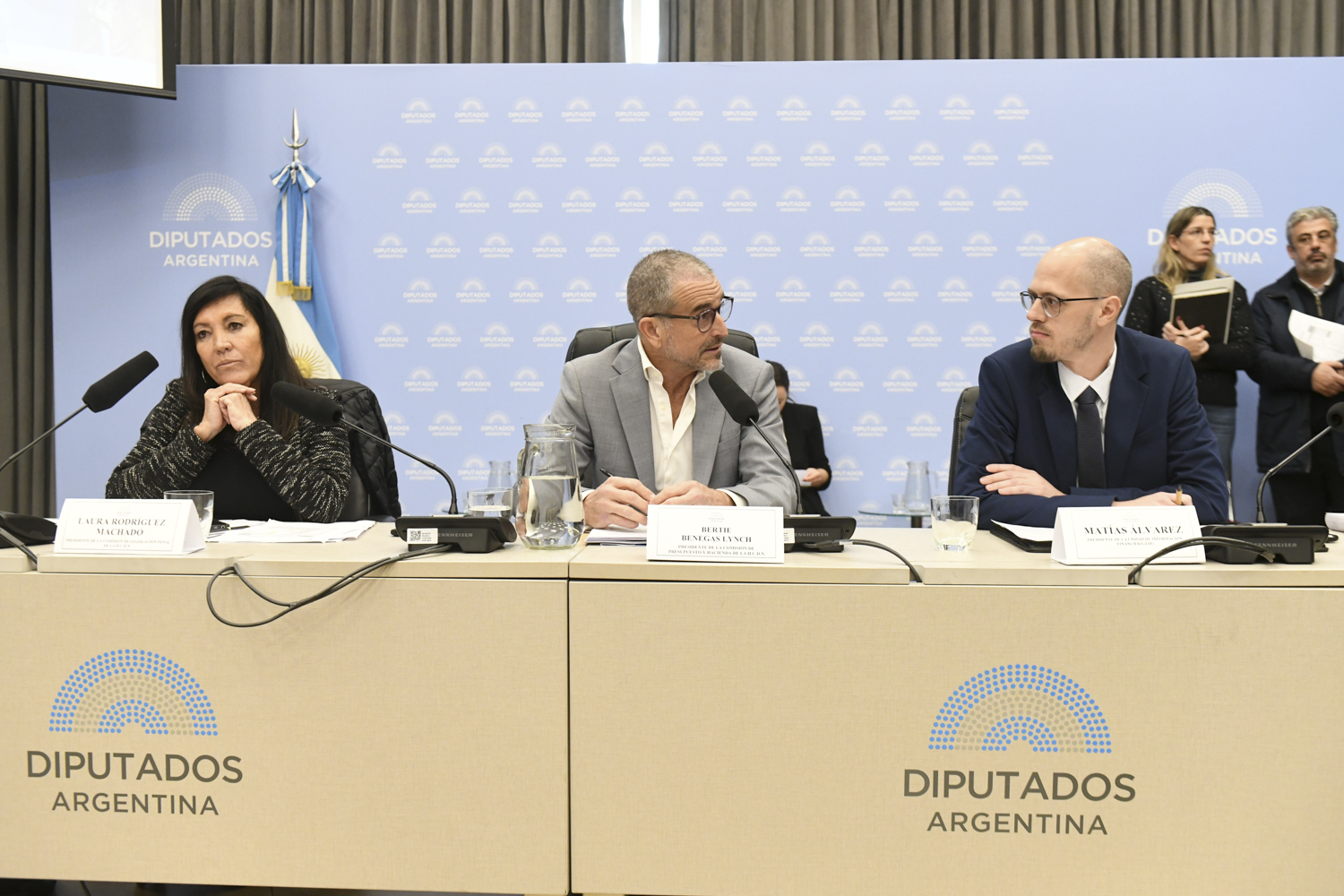 Galeria de imagenes de la noticia OBTUVO DICTAMEN DE MAYORÍA EL PROYECTO DE INOCENCIA FISCAL QUE IMPULSA EL PODER EJECUTIVO