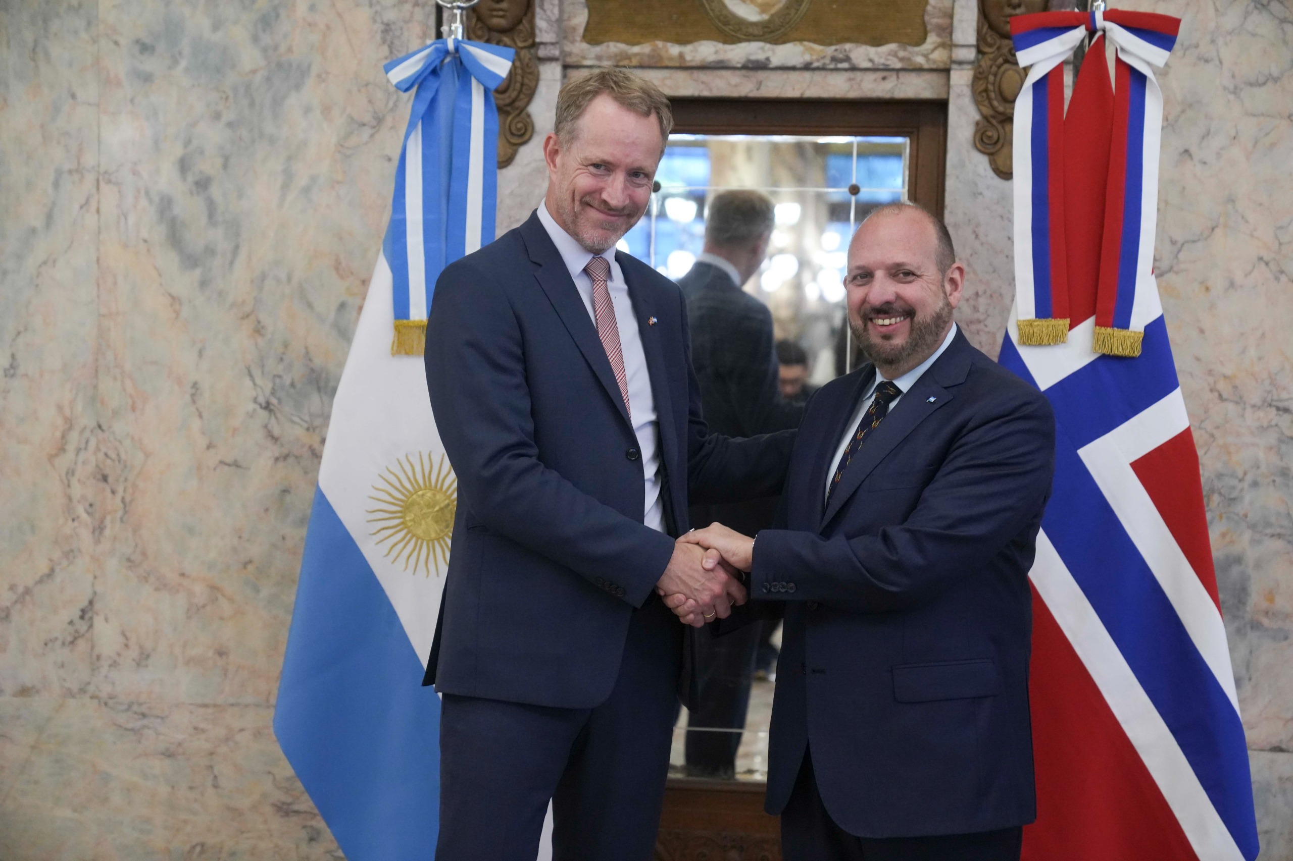 Galeria de imagenes de la noticia EN EL MARCO DEL GRUPO PARLAMENTARIO DE AMISTAD CON NORUEGA, REALIZARON UN CONCIERTO EN EL EDIFICIO DEL MOLINO