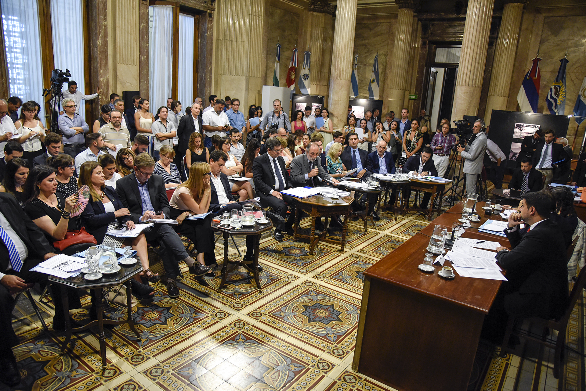 Galeria de imagenes de la noticia RECHAZO OPOSITOR EN EL CONGRESO AL DECRETO QUE ESTABLECE LA EXTINCIÓN DE DOMINIO 