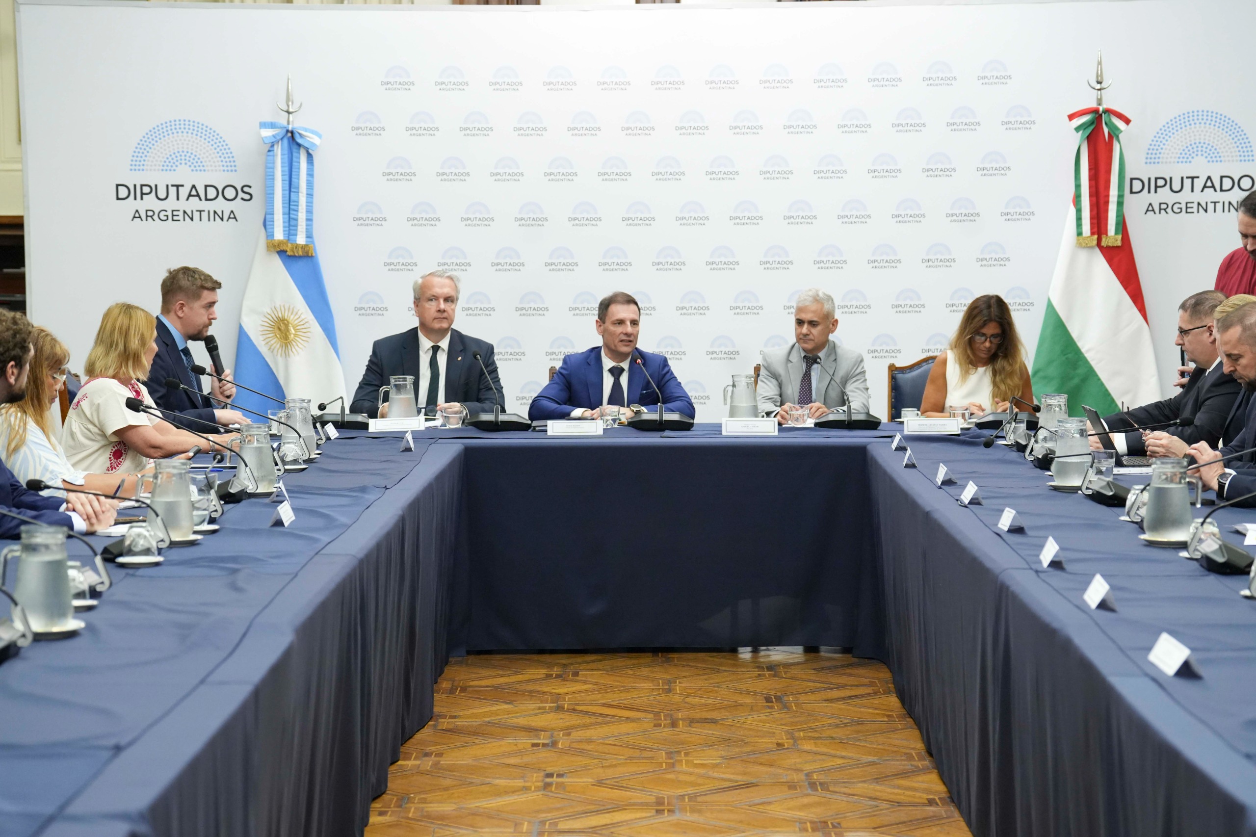 Galeria de imagenes de la noticia SE REUNIÓ EN DIPUTADOS EL GRUPO PARLAMENTARIO DE AMISTAD CON HUNGRÍA