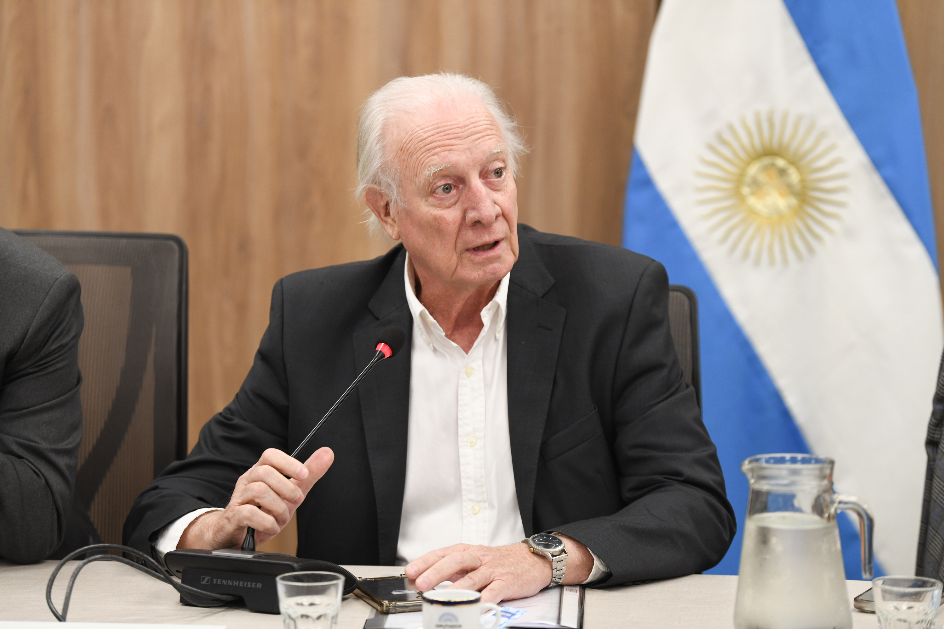 Galeria de imagenes de la noticia CON EXPOSITORES, LA COMISIÓN DE INDUSTRIA REALIZÓ UNA REUNIÓN INFORMATIVA