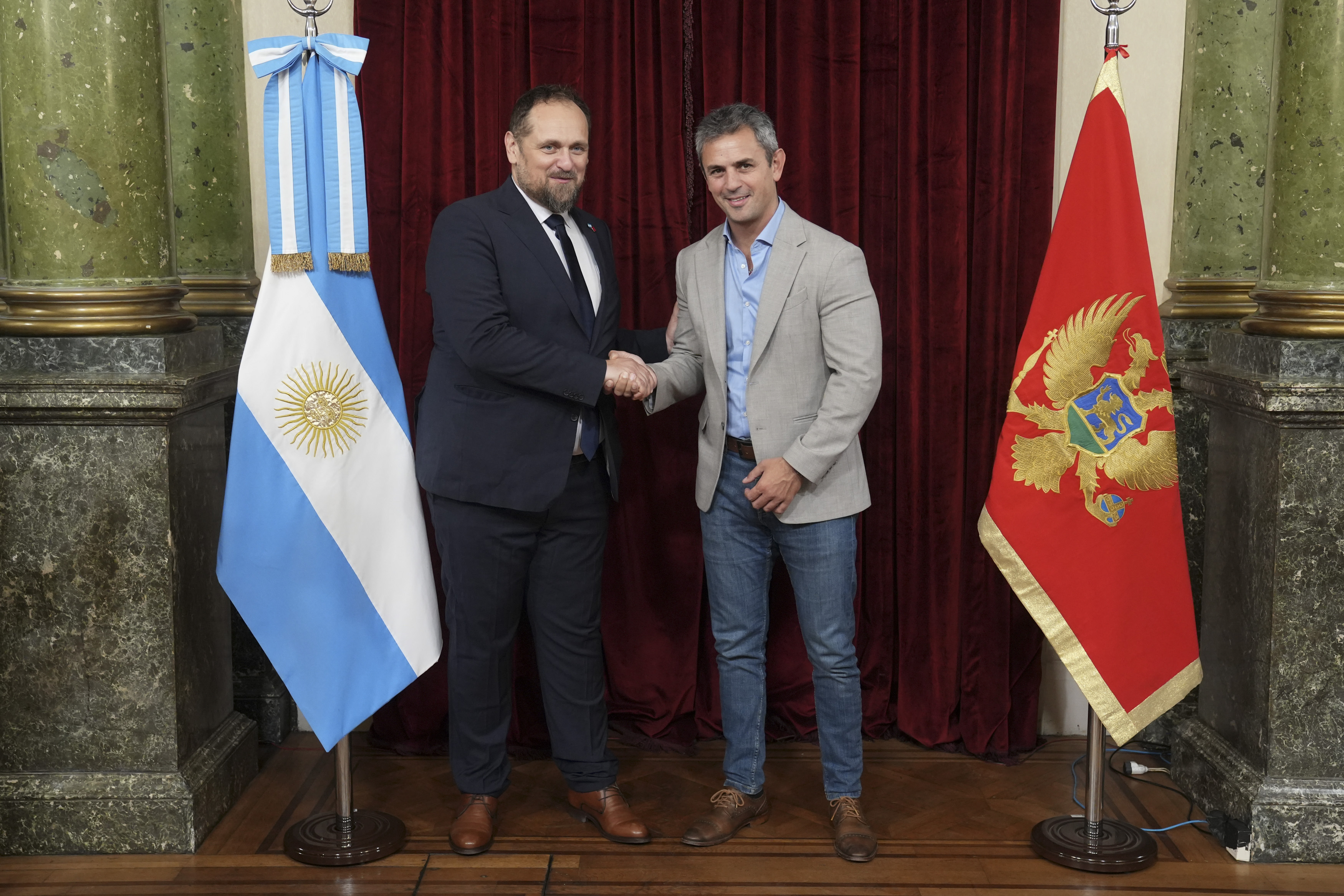 Galeria de imagenes de la noticia LA CÁMARA DE DIPUTADOS RECIBIÓ A UNA DELEGACIÓN PARLAMENTARIA DE MONTENEGRO
