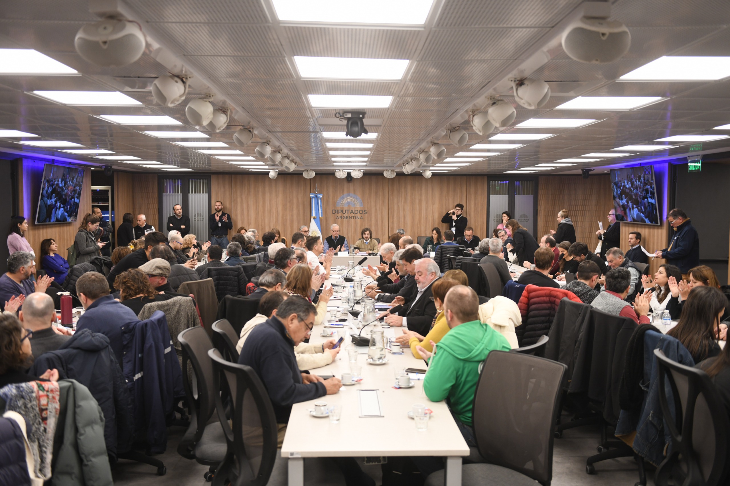 Galeria de imagenes de la noticia REALIZARON UNA REUNIÓN INFORMATIVA SOBRE EL SISTEMA CIENTÍFICO-TECNOLÓGICO
