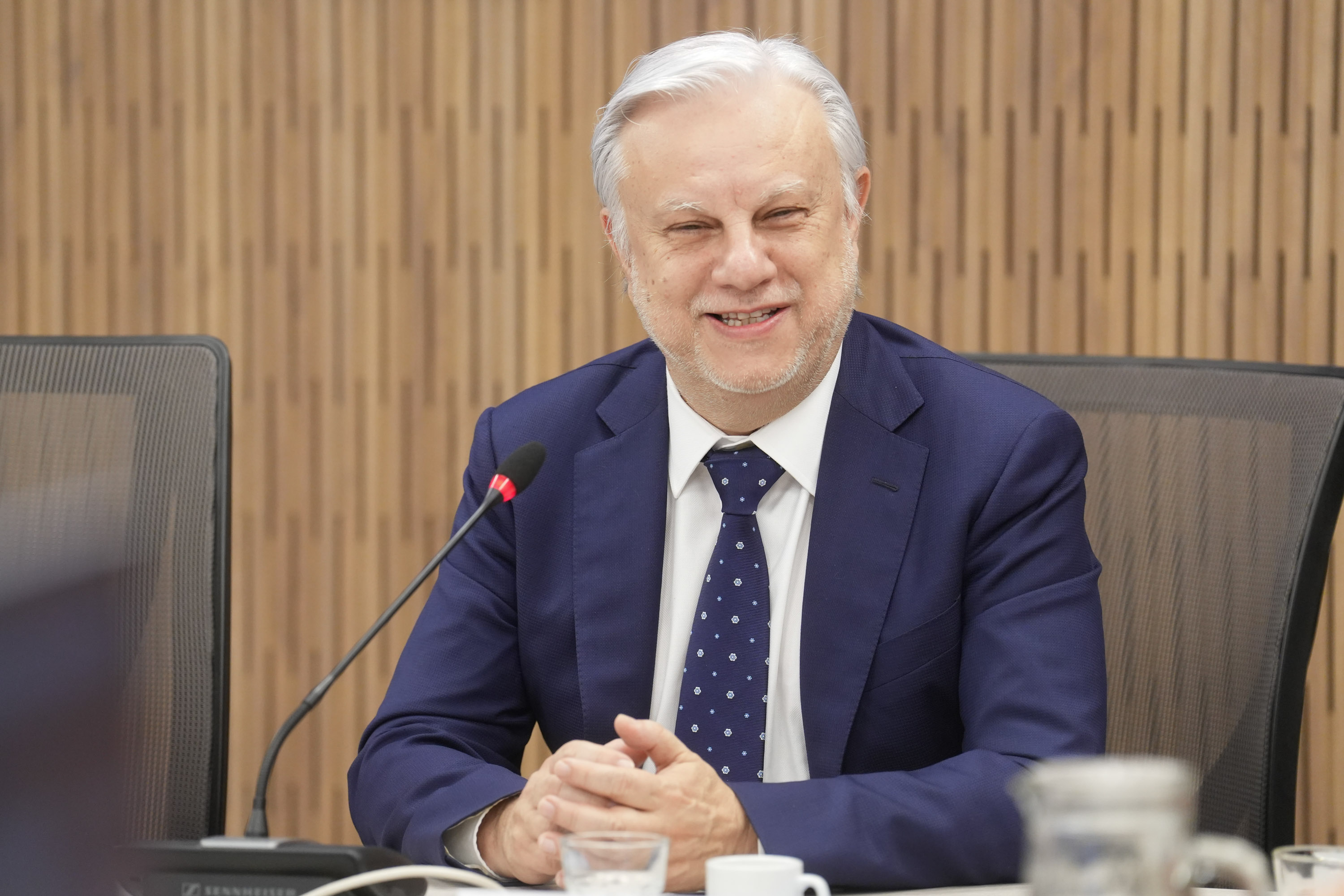 Galeria de imagenes de la noticia SE REALIZÓ EN DIPUTADOS UN TALLER PRESENTACIÓN DEL MODELO PARLAMENTARIO DE IA CHILENO