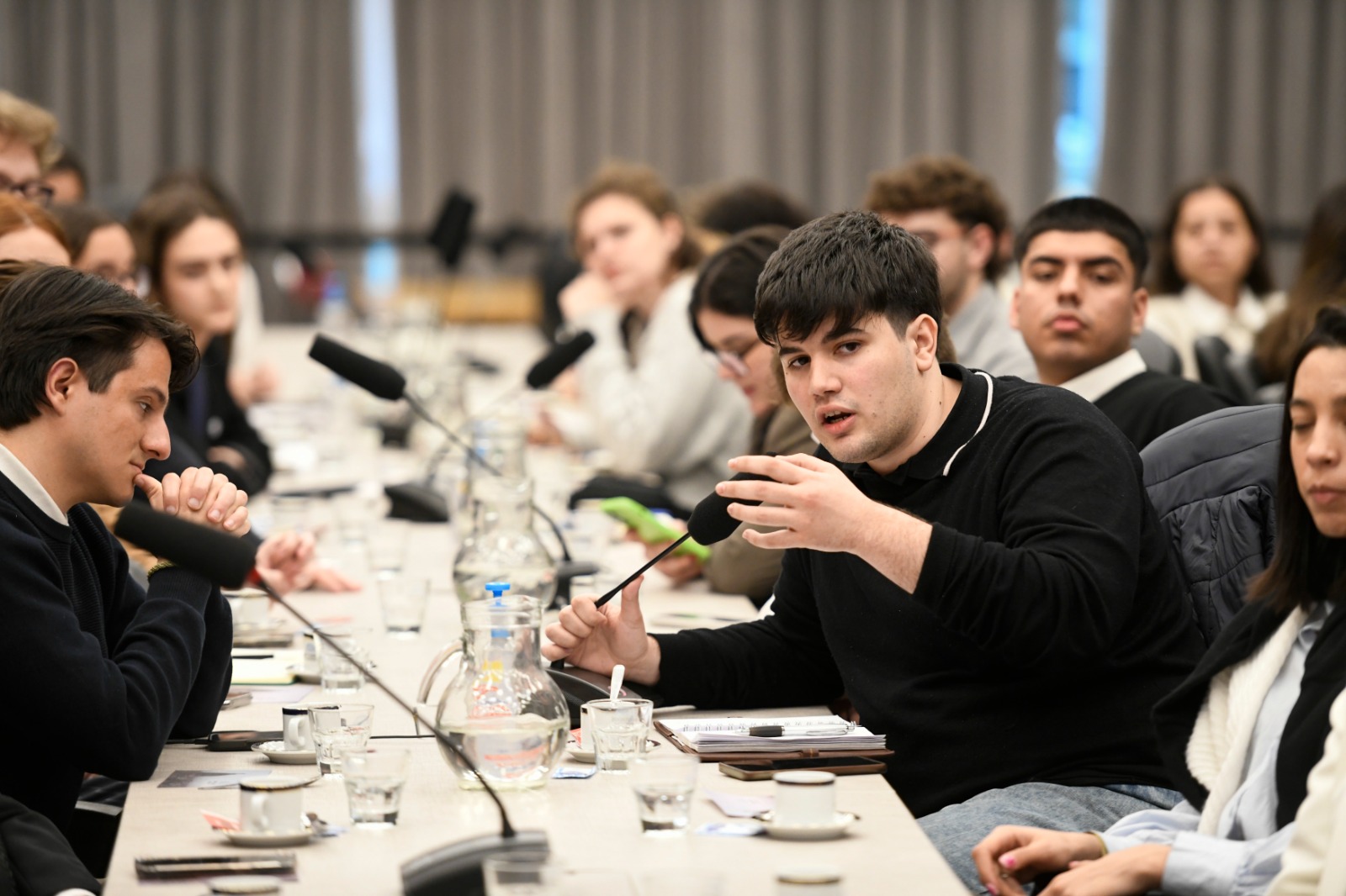 Galeria de imagenes de la noticia DIPUTADOS RECIBIERON A ESTUDIANTES DE LA UNIVERSIDAD CATÓLICA DE CÓRDOBA