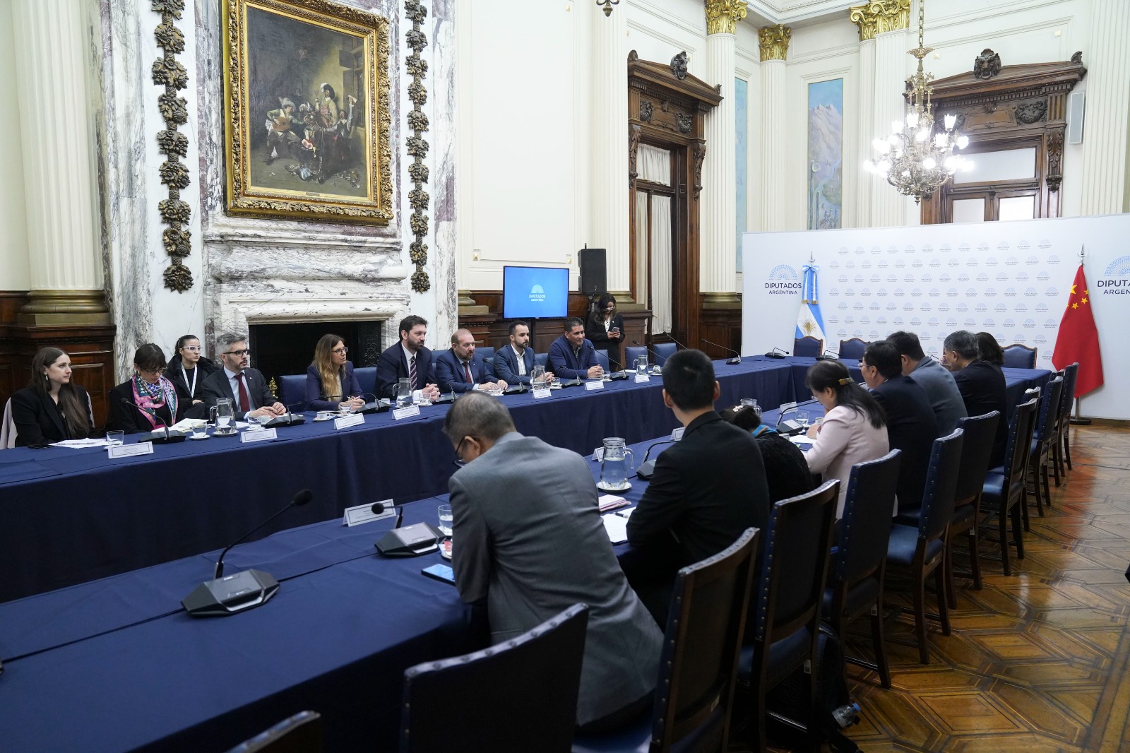 Galeria de imagenes de la noticia LA CÁMARA DE DIPUTADOS RECIBIÓ A UNA DELEGACIÓN DE RECURSOS NATURALES DE LA REPÚBLICA POPULAR DE CHINA