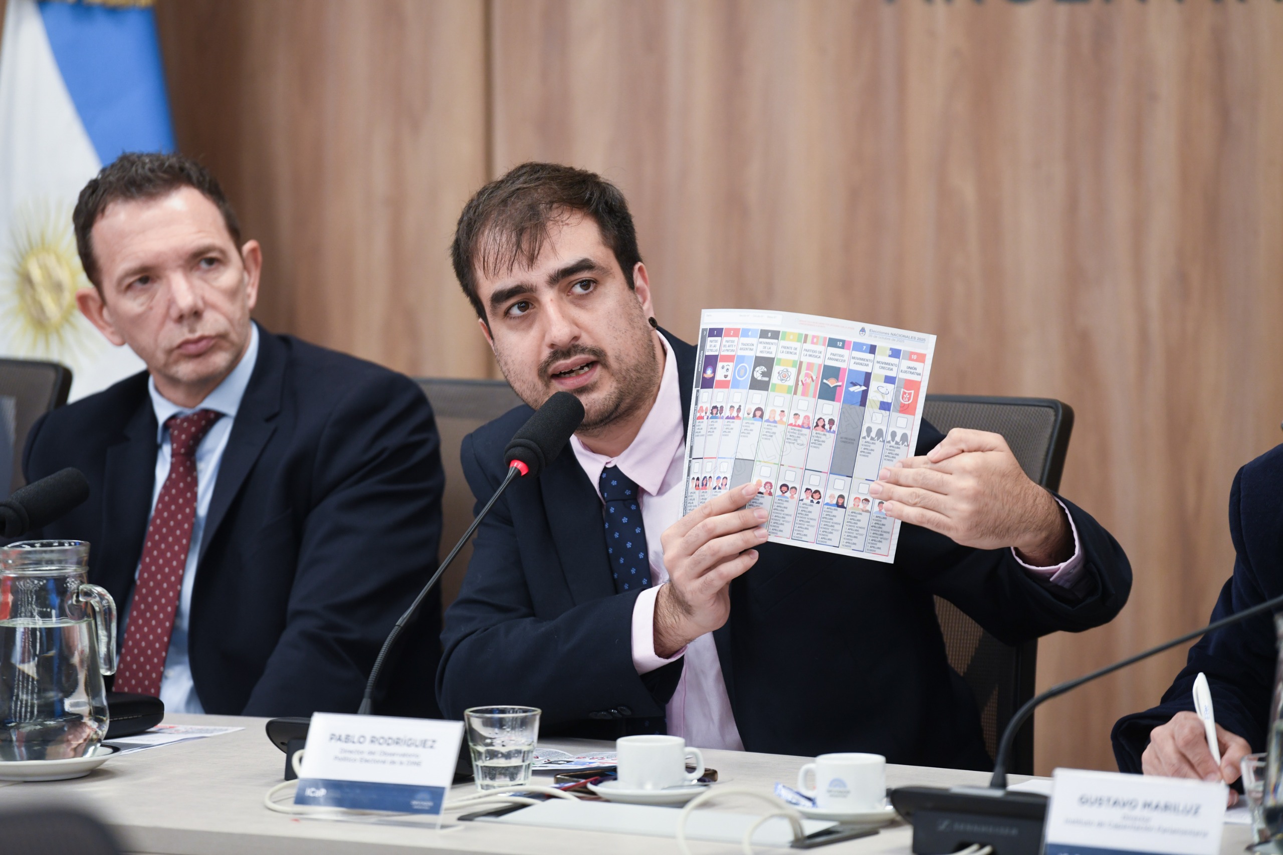 Galeria de imagenes de la noticia BOLETA ÚNICA DE PAPEL: SE REALIZÓ EN DIPUTADOS UNA CHARLA INFORMATIVA SOBRE SU IMPLEMENTACIÓN