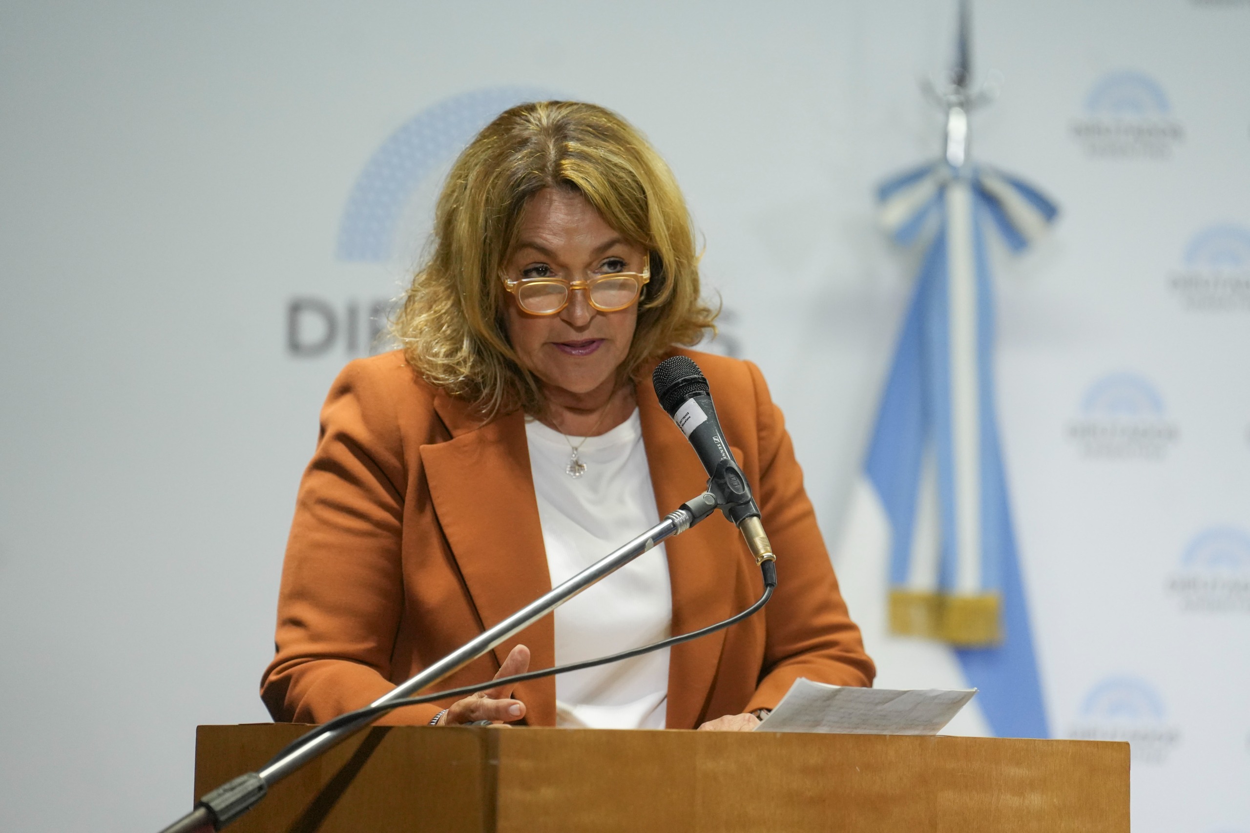Galeria de imagenes de la noticia REALIZARON LA JORNADA “PREVENIR EL SUICIDIO: DEL PROYECTO DE LEY A LAS POLÍTICAS EFECTIVAS”