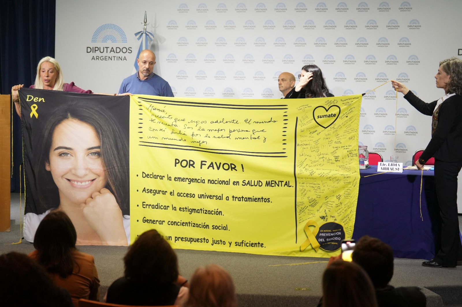 Galeria de imagenes de la noticia REALIZARON LA JORNADA “PREVENIR EL SUICIDIO: DEL PROYECTO DE LEY A LAS POLÍTICAS EFECTIVAS”
