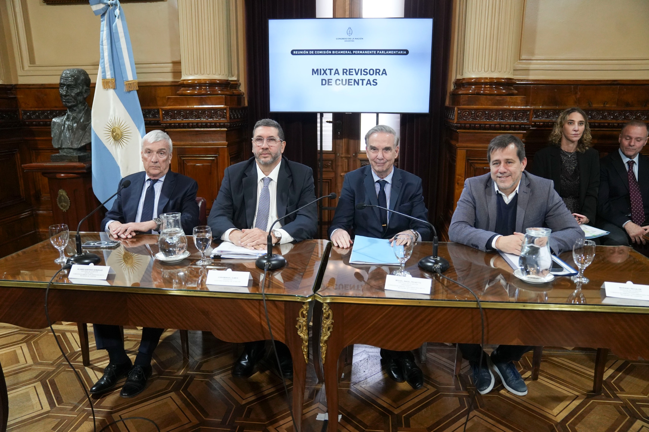 Galeria de imagenes de la noticia JUAN MANUEL OLMOS PRESENTÓ EL PLAN DE TRABAJO 2026 DE LA AGN ANTE LA COMISIÓN MIXTA REVISORA DE CUENTAS