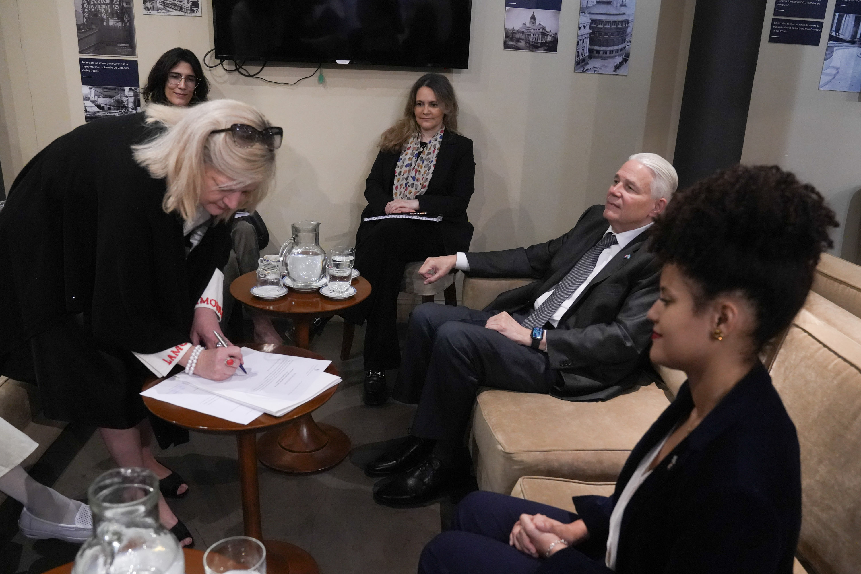 Galeria de imagenes de la noticia SE CONSTITUYÓ EN DIPUTADOS EL GRUPO PARLAMENTARIO DE AMISTAD CON REPÚBLICA DOMINICANA