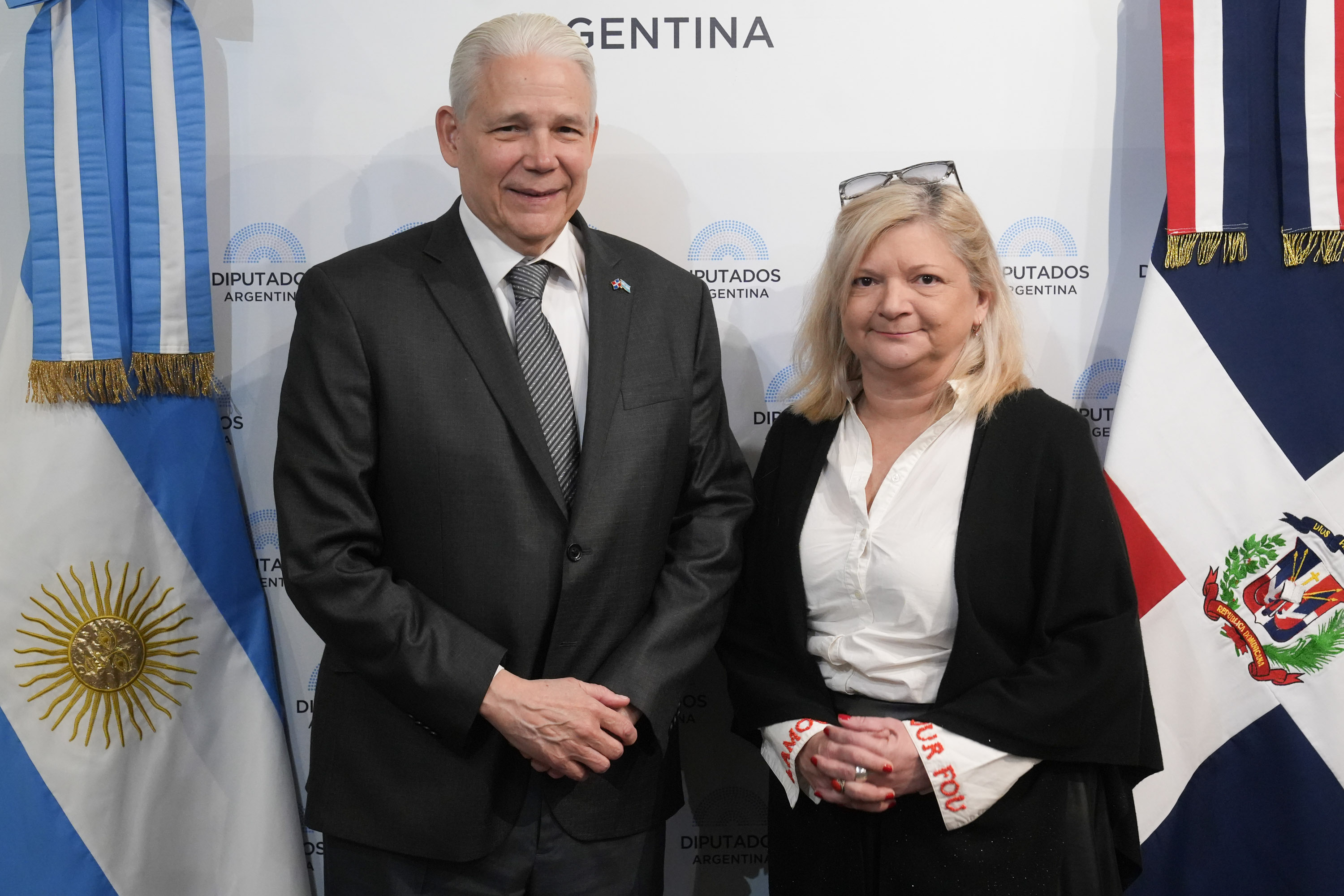 Galeria de imagenes de la noticia SE CONSTITUYÓ EN DIPUTADOS EL GRUPO PARLAMENTARIO DE AMISTAD CON REPÚBLICA DOMINICANA