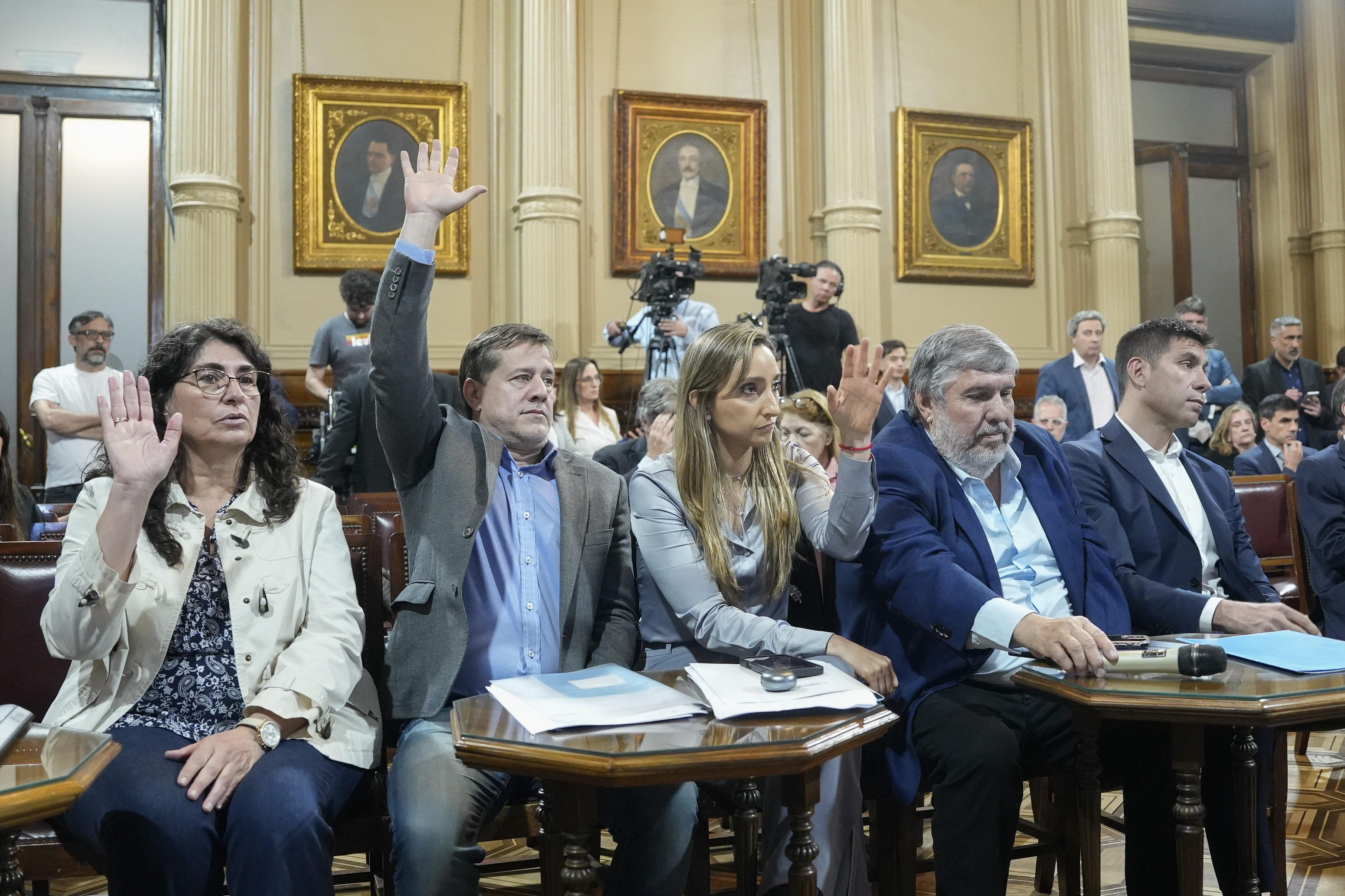 Galeria de imagenes de la noticia SE CONSTITUYÓ LA COMISIÓN BICAMERAL DE REFORMA DEL ESTADO Y PRIVATIZACIONES