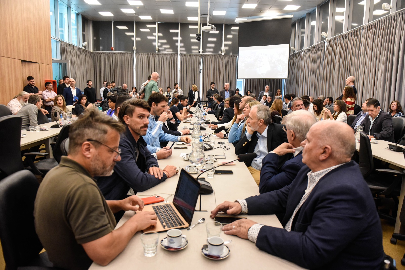 Galeria de imagenes de la noticia REPRESENTANTES DEL DEPORTE NACIONAL PARTICIPARON DE UNA REUNIÓN CONJUNTA EN DIPUTADOS