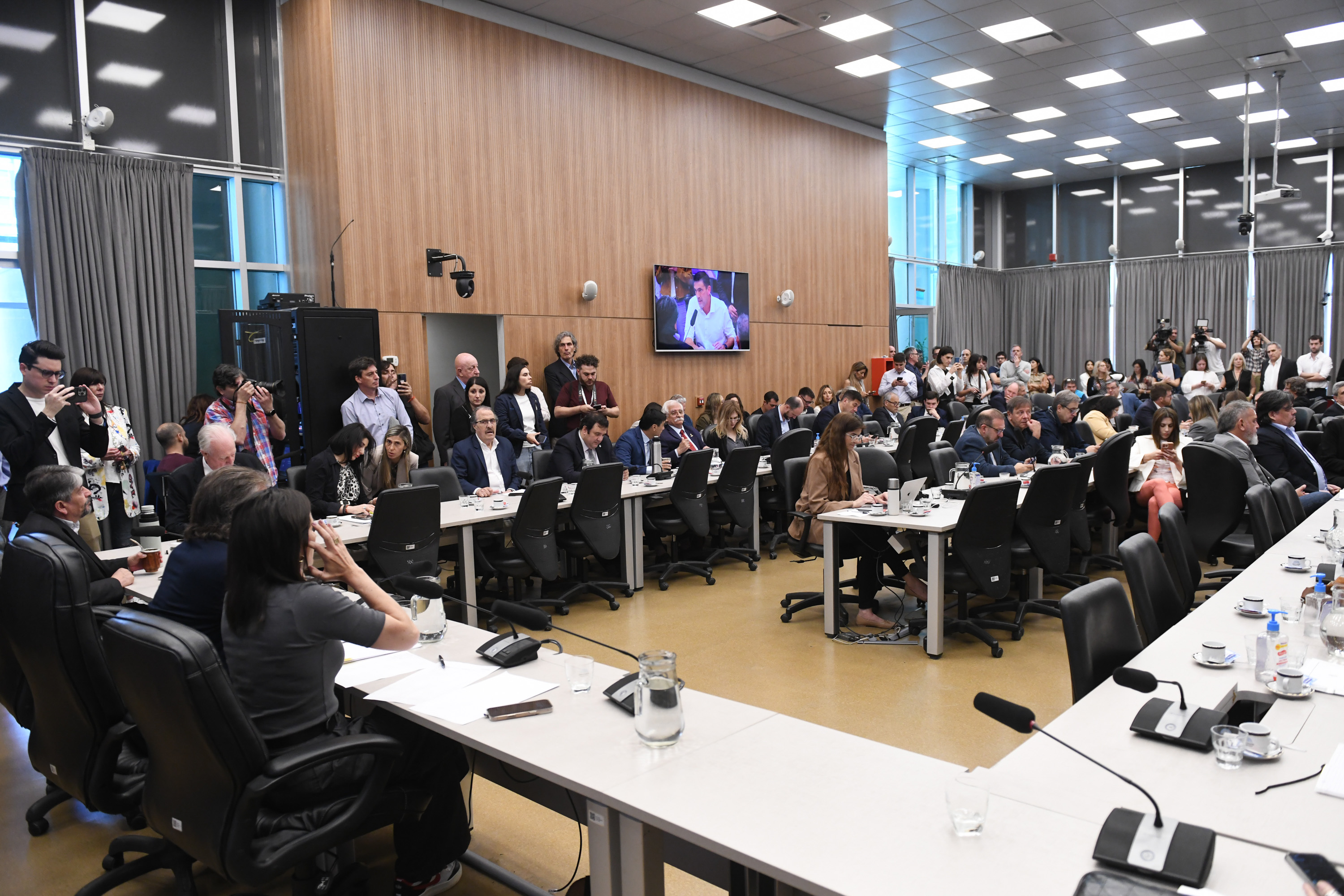 Galeria de imagenes de la noticia DICTAMEN DE MAYORÍA AL PROYECTO QUE MODIFICA LA ADMINISTRACIÓN DE LOS RECURSOS DEL ENARD