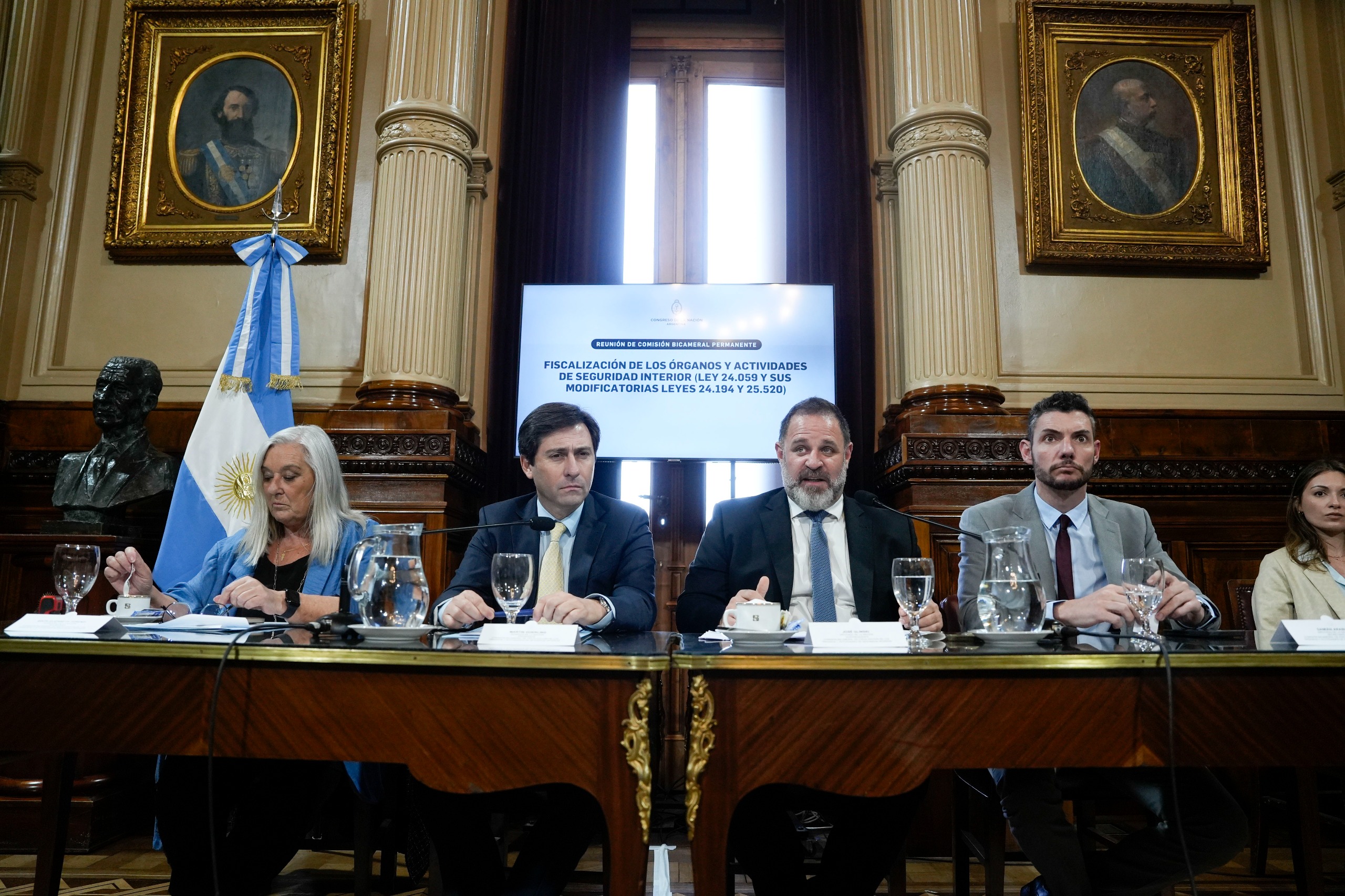 Galeria de imagenes de la noticia SE CREO LA SUBCOMISIÓN TÉCNICA DE SEGUIMIENTO E INFORMACIÓN DEL SISTEMA DE SEGURIDAD INTERIOR