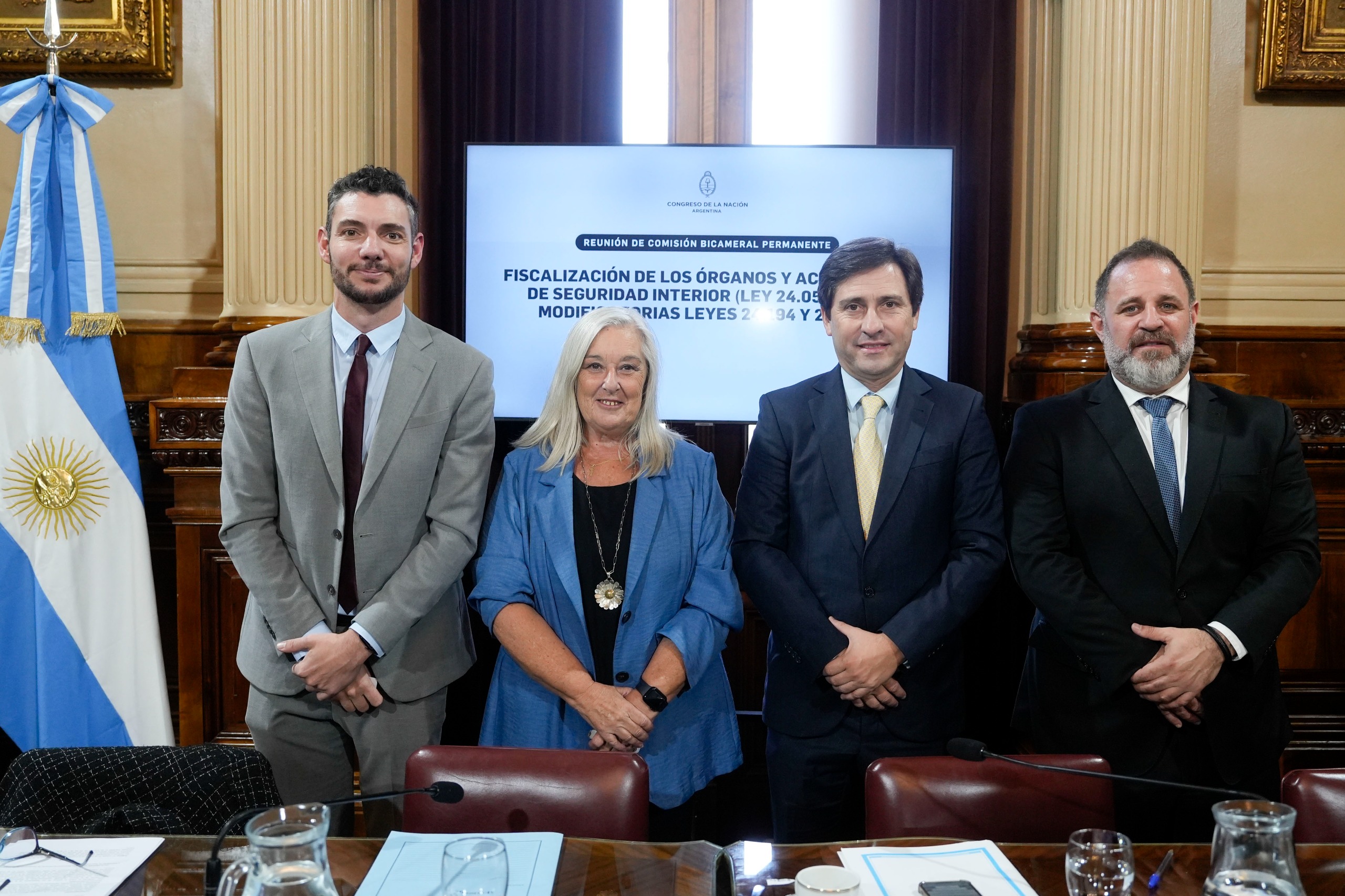 Galeria de imagenes de la noticia SE CREO LA SUBCOMISIÓN TÉCNICA DE SEGUIMIENTO E INFORMACIÓN DEL SISTEMA DE SEGURIDAD INTERIOR