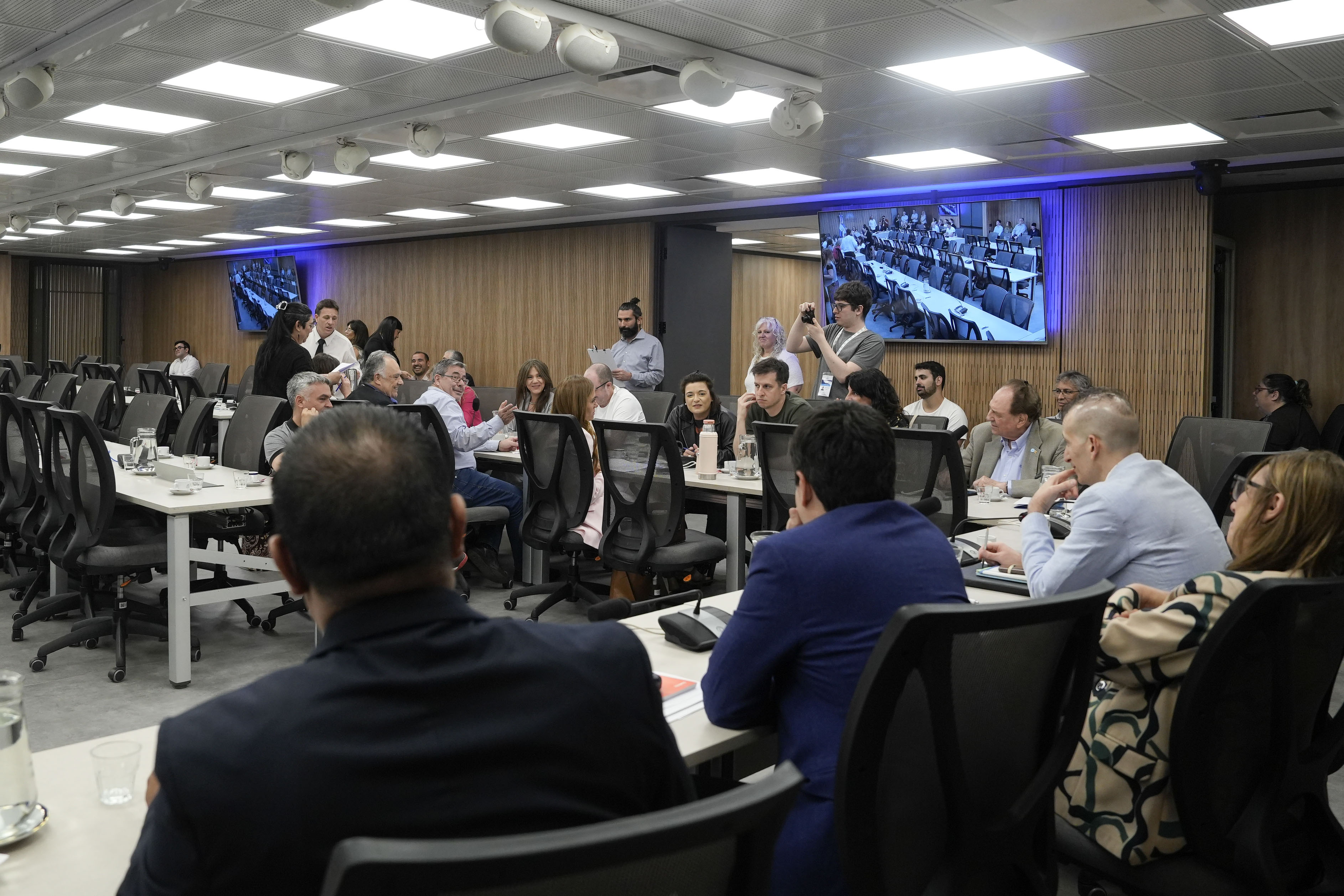 Galeria de imagenes de la noticia AVANZÓ UN PROYECTO DE LEY PARA QUE LAS COOPERATIVAS PUEDAN ACCEDER AL CERTIFICADO MIPYME