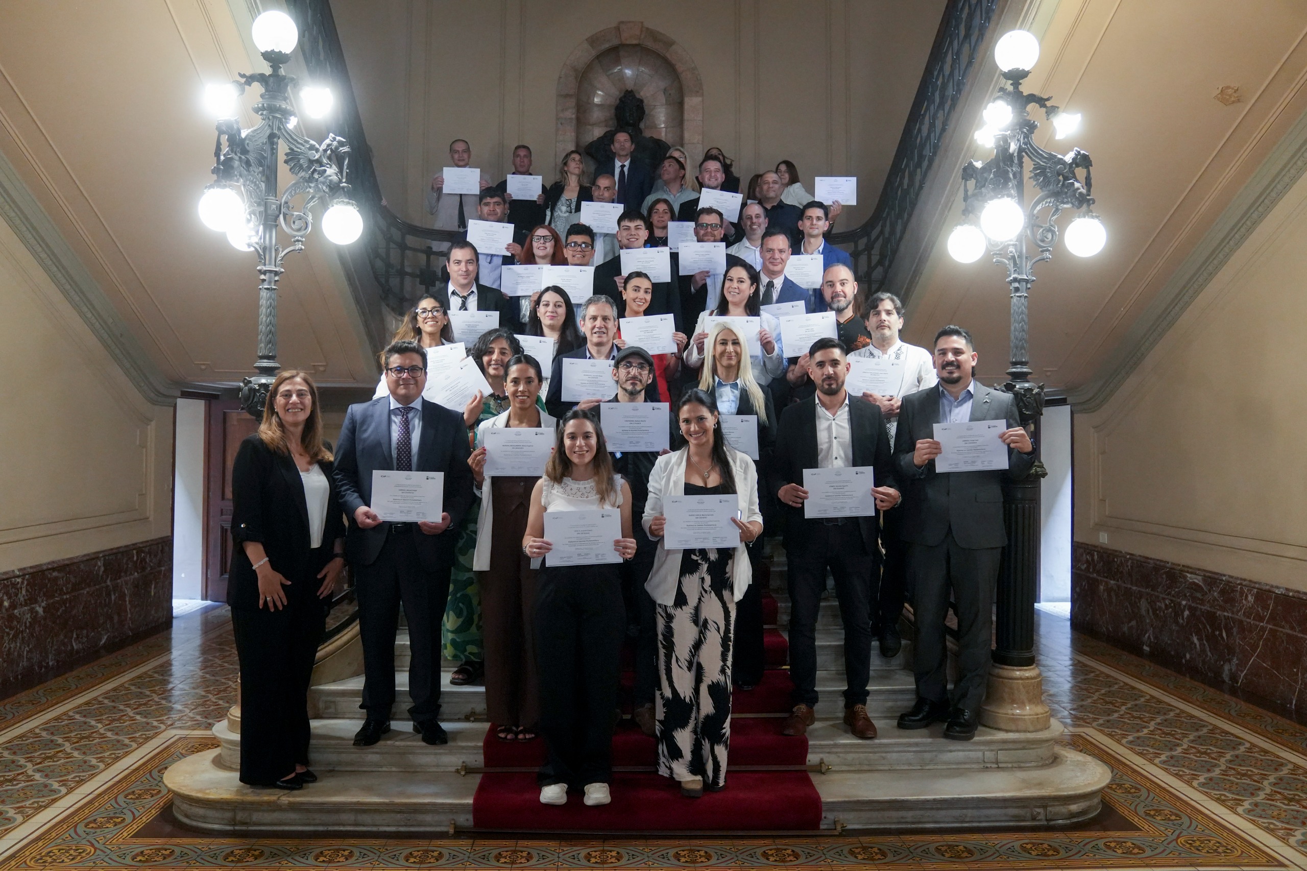 Galeria de imagenes de la noticia SE REALIZÓ EL ACTO DE COLACIÓN DE LA 10° COHORTE DEL DIPLOMA EN GESTIÓN PARLAMENTARIA