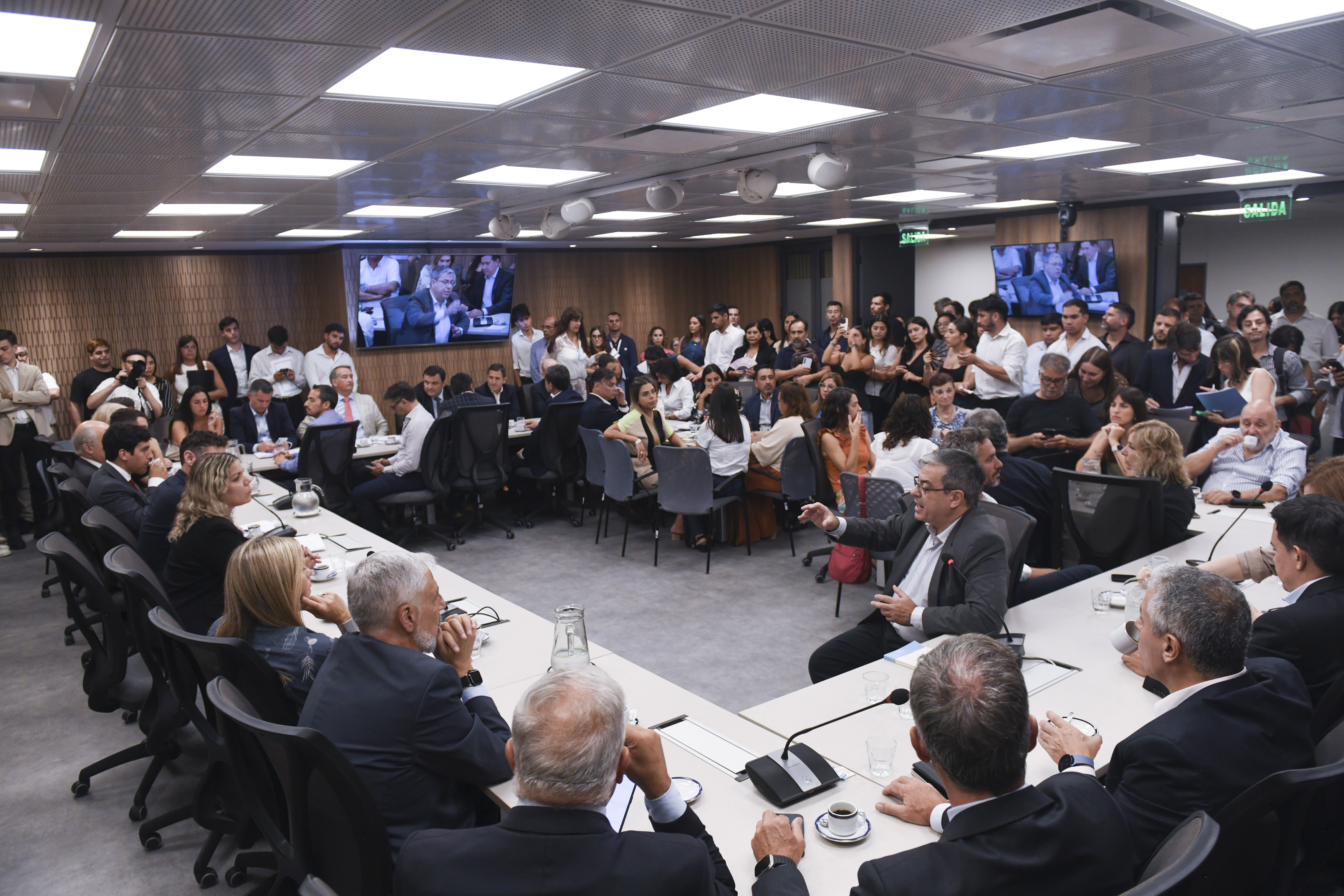 Galeria de imagenes de la noticia EXTRAORDINARIAS: AVANZA LA CONFORMACIÓN DE LAS COMISIONES EN DIPUTADOS