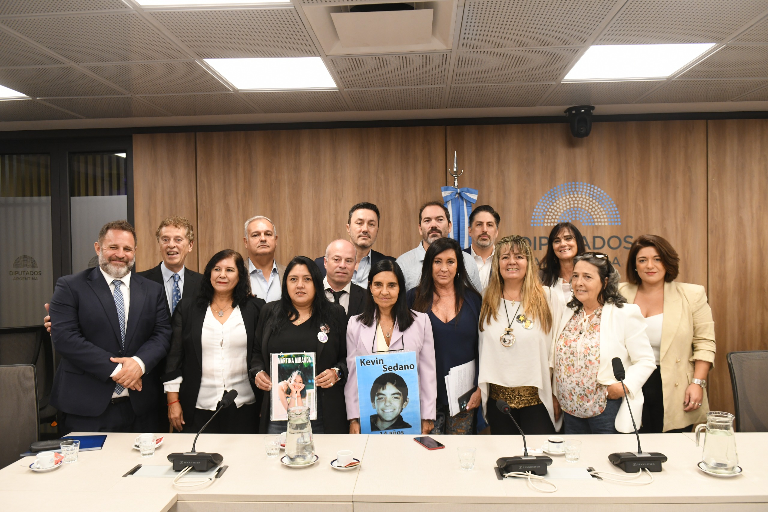 Galeria de imagenes de la noticia ASOCIACIONES DE VÍCTIMAS DE SINIESTROS VIALES EXPUSIERON ANTE LA COMISIÓN DE LEGISLACIÓN PENAL