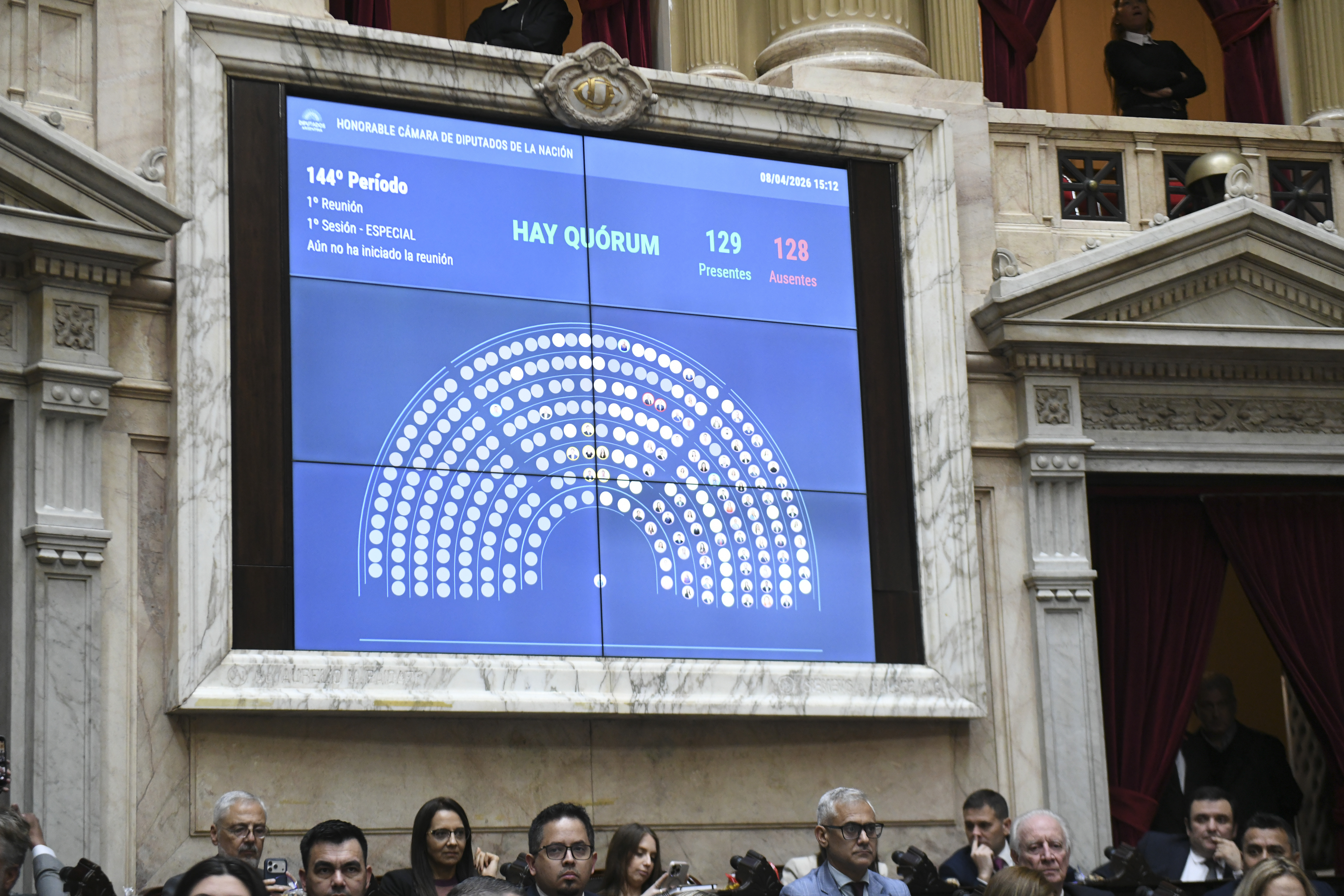 Galeria de imagenes de la noticia LA CÁMARA DE DIPUTADOS CONVIRTIÓ EN LEY LA MODIFICACIÓN DE LA LEY DE GLACIARES