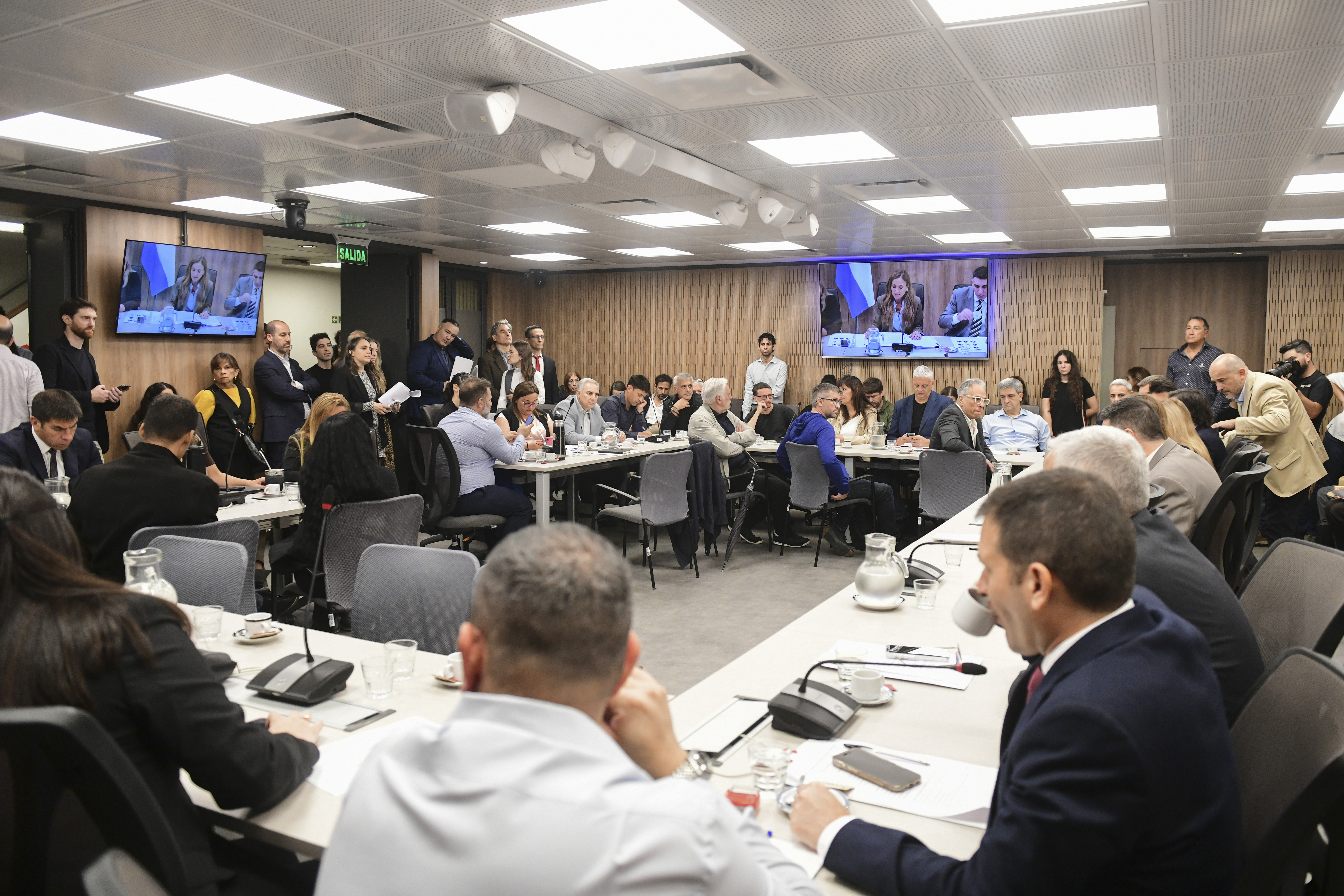 Galeria de imagenes de la noticia CON PARTICIPACIÓN CIUDADANA, SE REUNIÓ LA COMISIÓN DE PREVENCIÓN DE ADICCIONES Y CONTROL DEL NARCOTRÁFICO