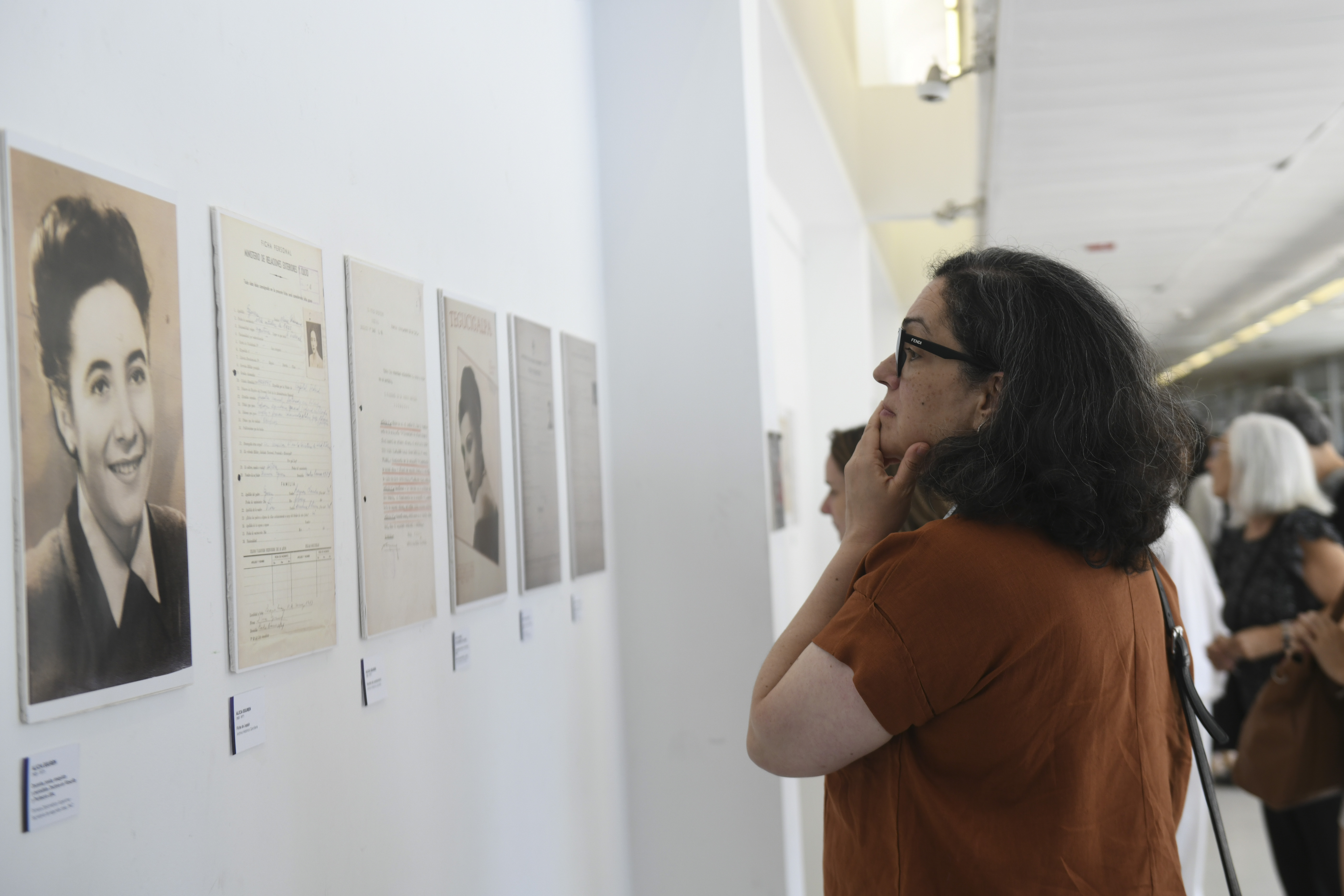 Galeria de imagenes de la noticia LA CÁMARA DE DIPUTADOS DE LA NACIÓN INAUGURÓ EL CICLO DE MUESTRAS “PIONERAS DE LA DIPLOMACIA”