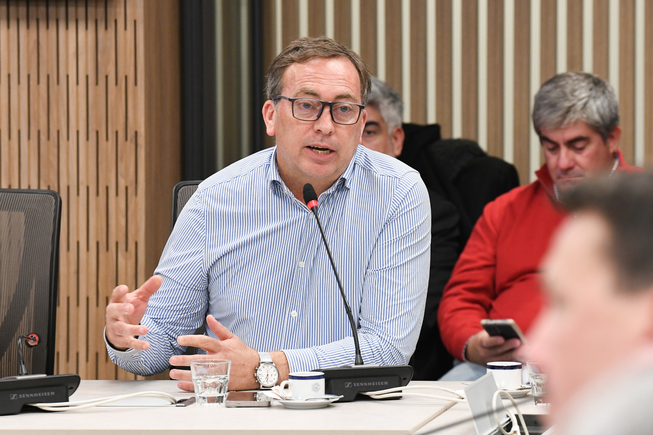 Galeria de imagenes de la noticia CON PARTICIPACIÓN CIUDADANA, SE REUNIÓ LA COMISIÓN DE DEFENSA DEL CONSUMIDOR Y DEL USUARIO