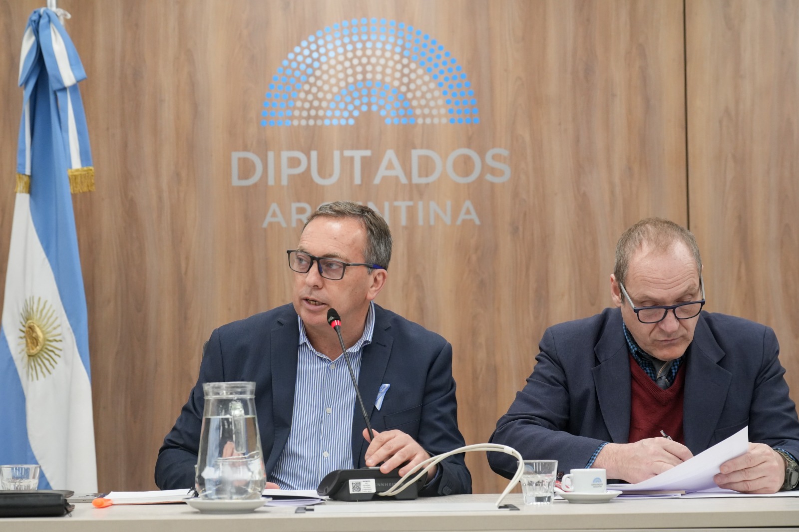 Galeria de imagenes de la noticia EN UNA REUNIÓN INFORMATIVA, LA COMISIÓN DE OBRAS PÚBLICAS RECIBIÓ A FUNCIONARIOS Y REPRESENTANTES DEL SECTOR