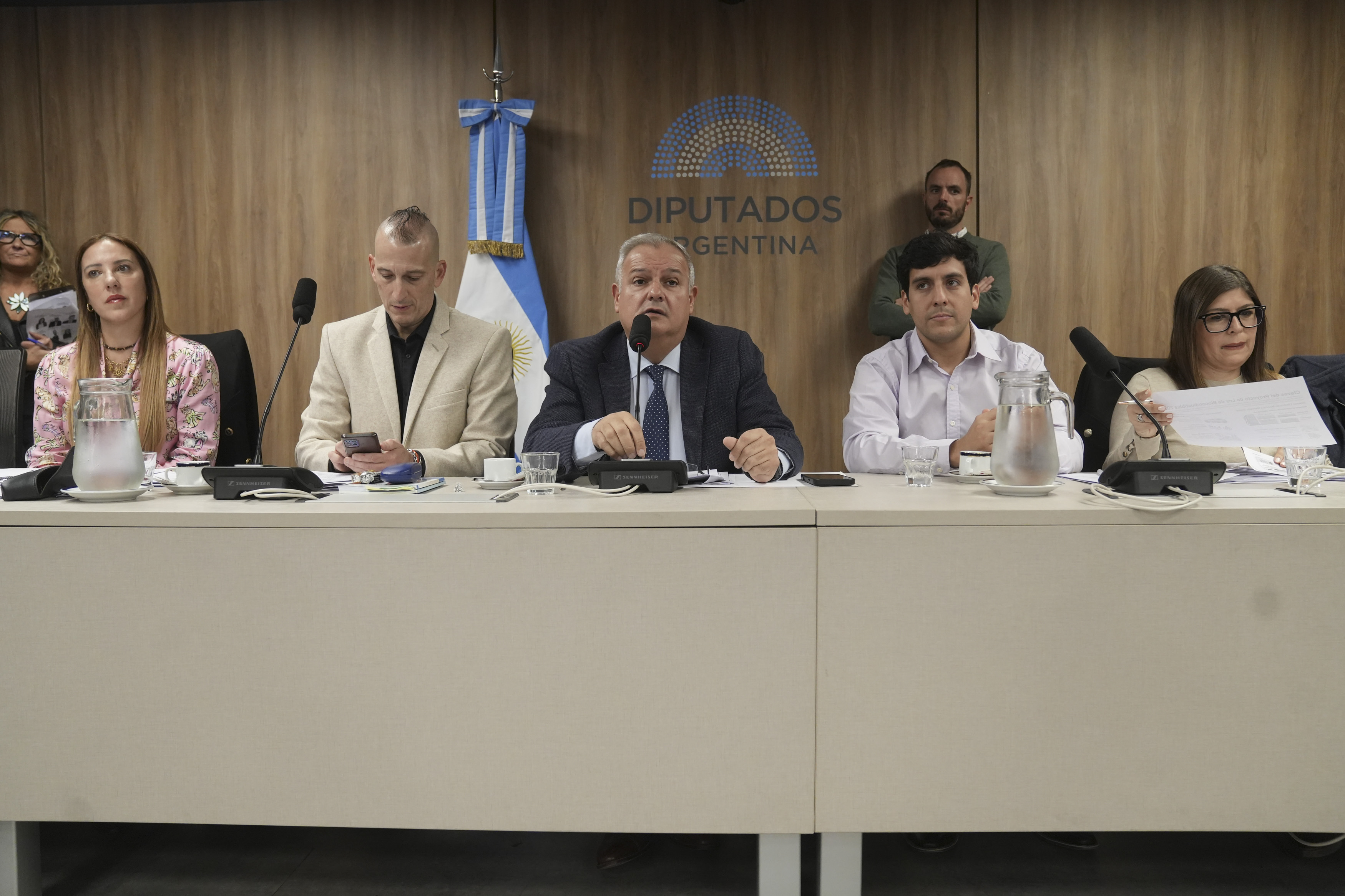 Galeria de imagenes de la noticia REPRESENTANTES DEL SECTOR EXPUSIERON ACERCA DE LA PRODUCCIÓN Y COMERCIALIZACIÓN DE LOS BIOCOMBUSTIBLES