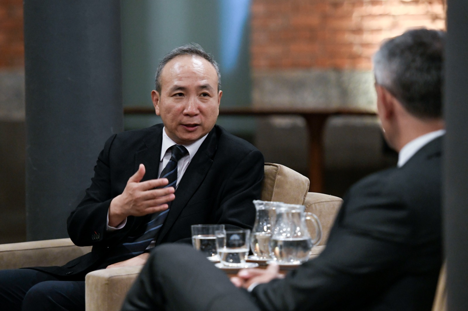 Galeria de imagenes de la noticia MARTÍN MENEM RECIBIÓ AL EMBAJADOR DE CHINA EN ARGENTINA