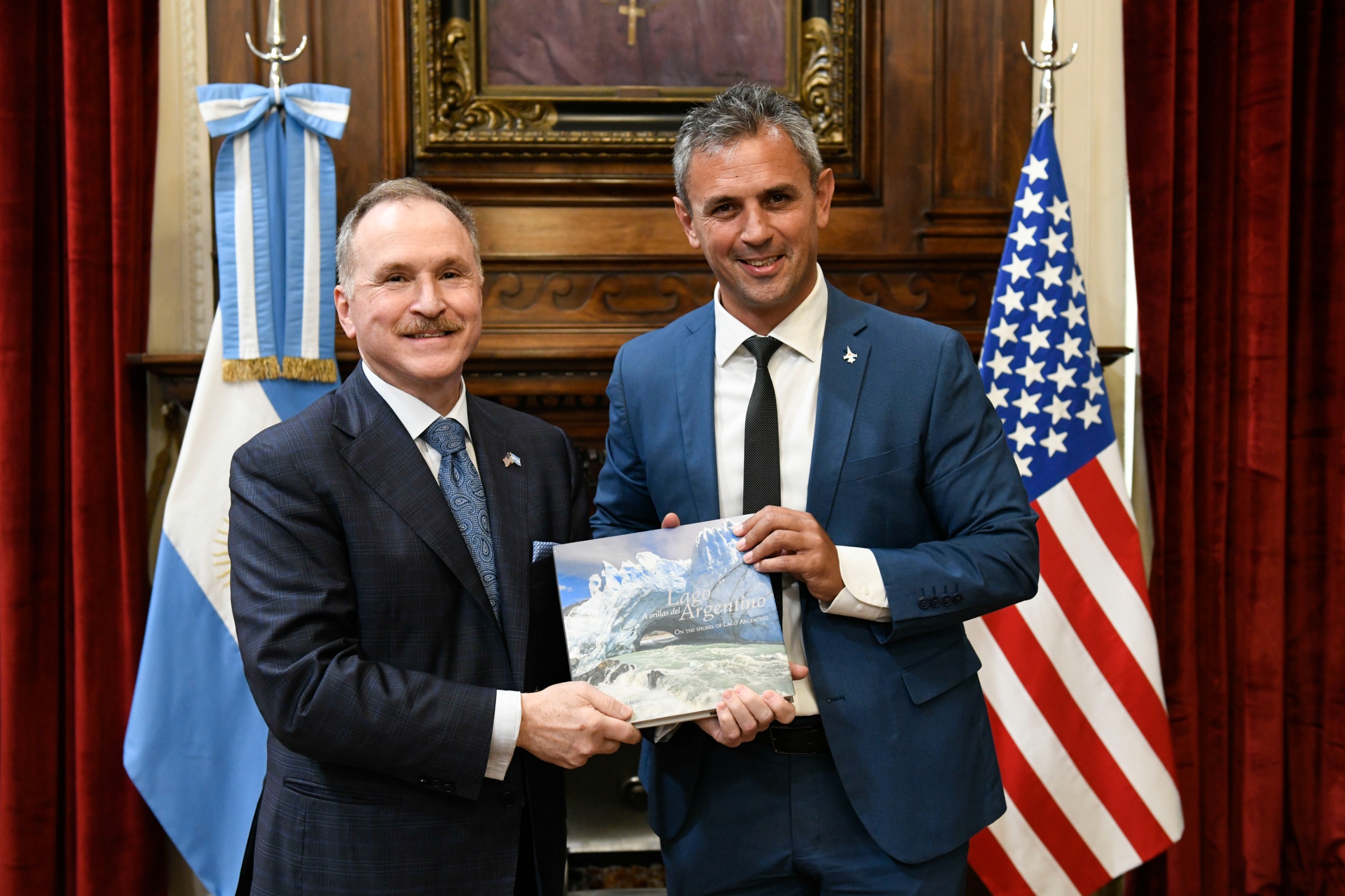 Galeria de imagenes de la noticia MARTÍN MENEM RECIBIÓ AL EMBAJADOR DE ESTADOS UNIDOS EN ARGENTINA