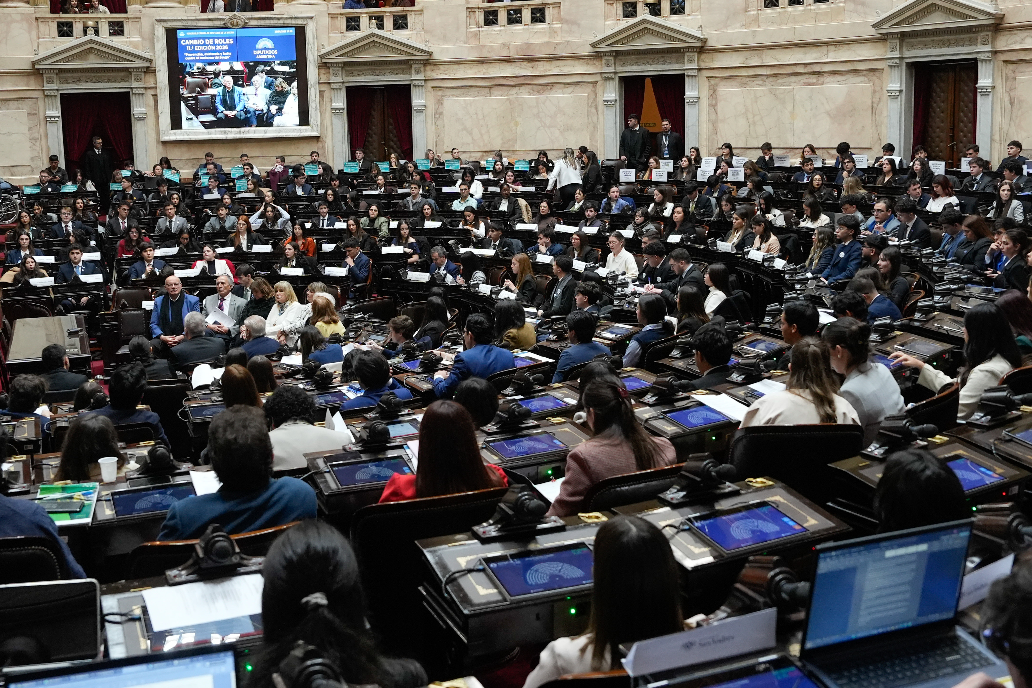 Galeria de imagenes de la noticia ESTUDIANTES UNIVERSITARIOS PARTICIPARON DE UNA NUEVA EDICIÓN DEL PROGRAMA “CAMBIO DE ROLES” 